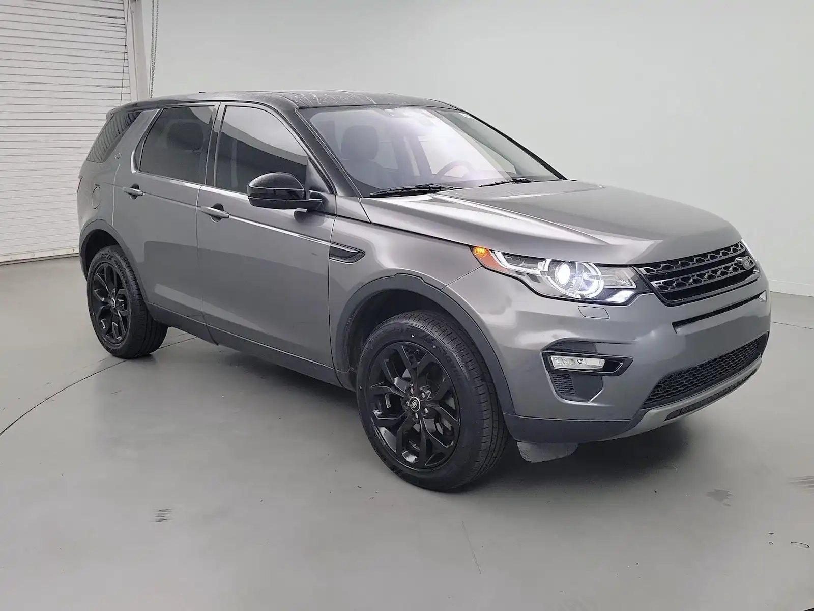 2017 Land Rover Discovery Sport 2.0 SE's photo