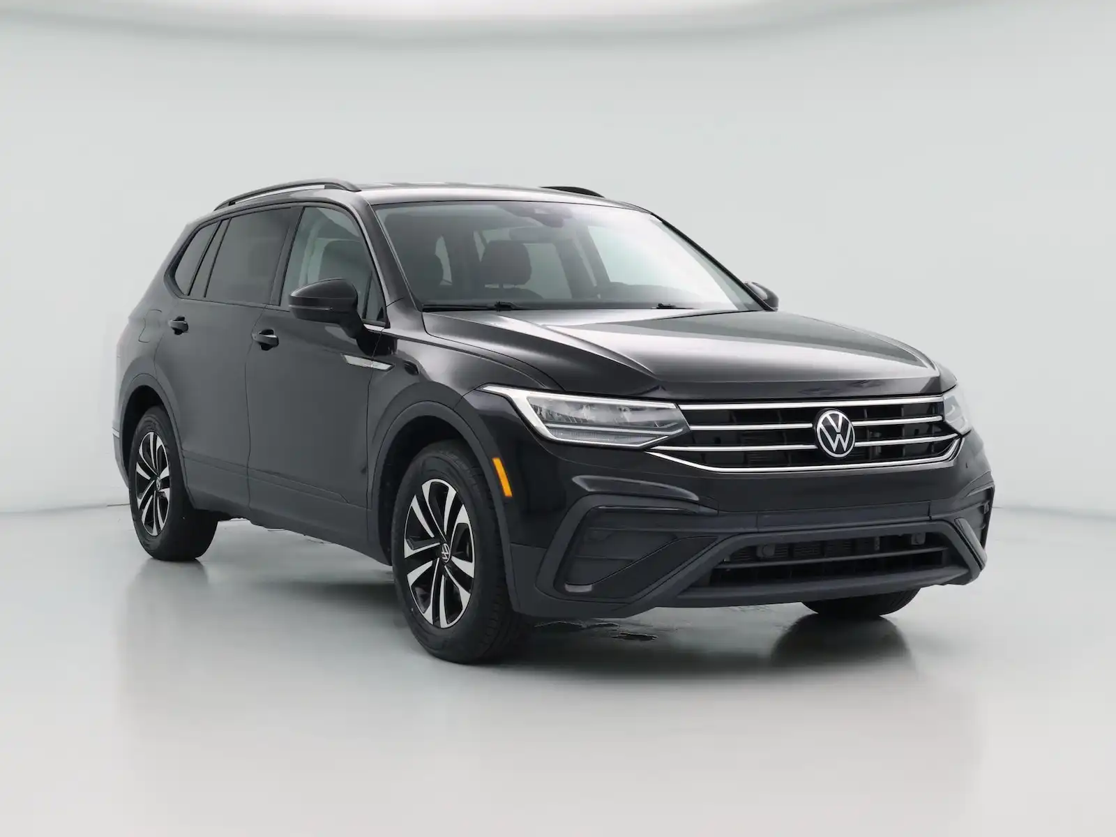 2024 Volkswagen Tiguan 2.0T S's photo