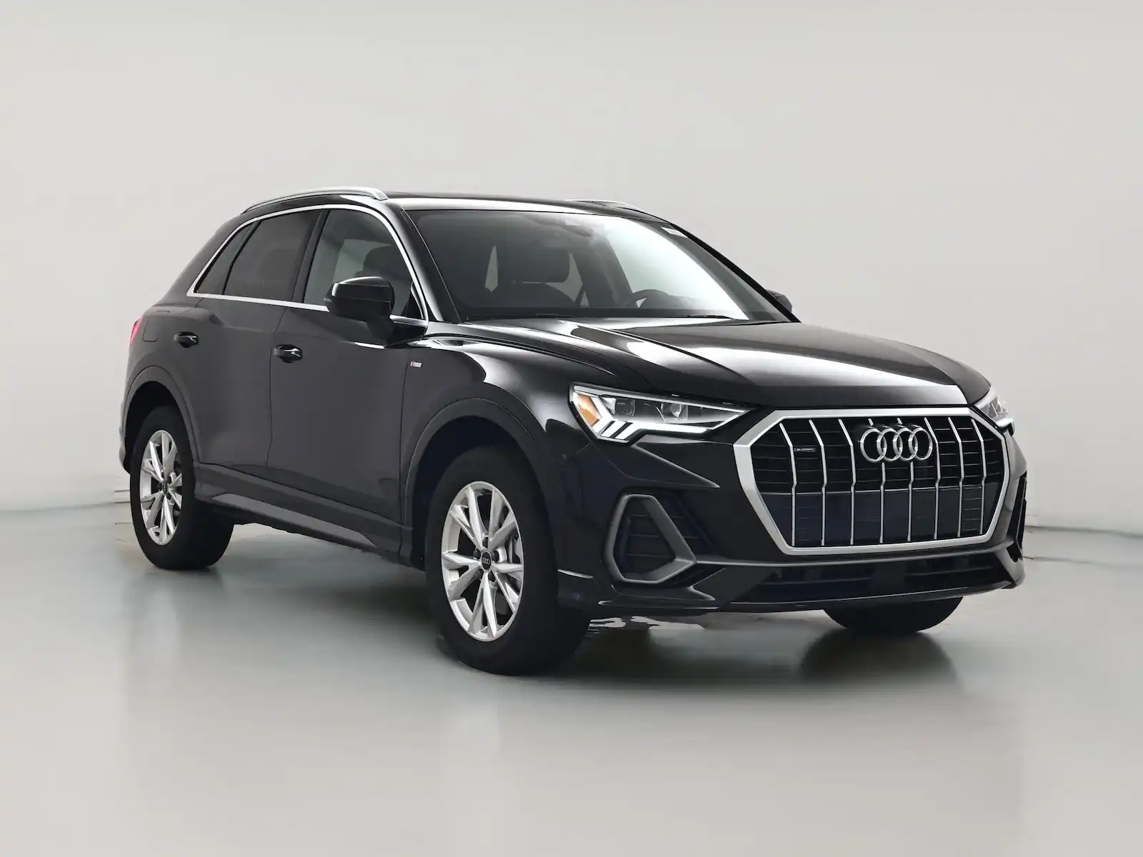 2025 Audi Q3 S Line Premium's photo