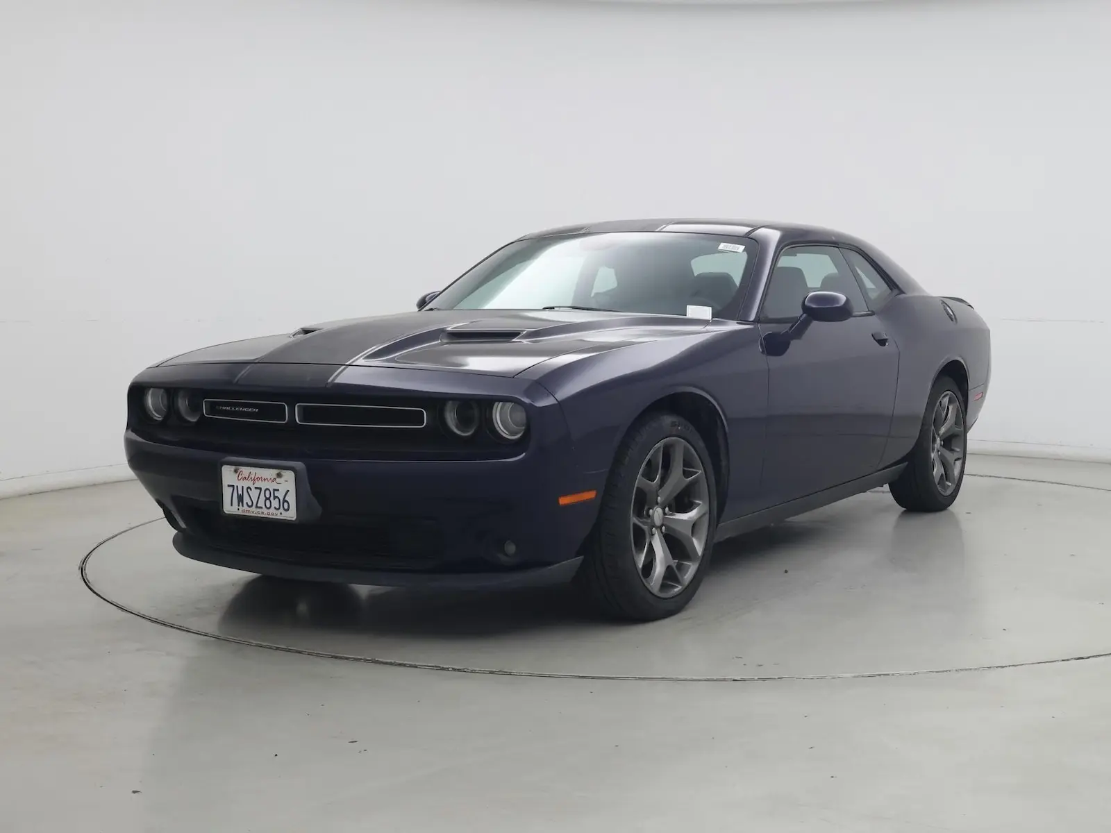 2016 Dodge Challenger SXT Plus photo 5