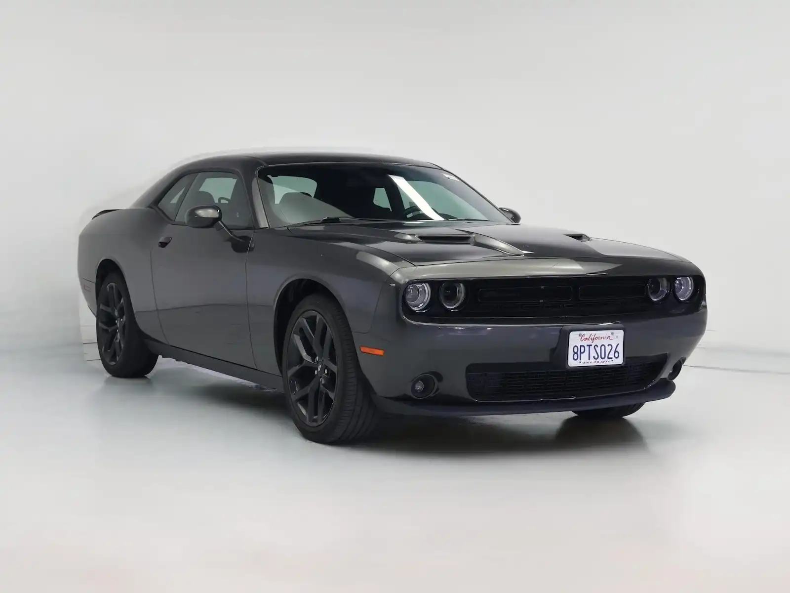 2019 Dodge Challenger SXT Auto's photo
