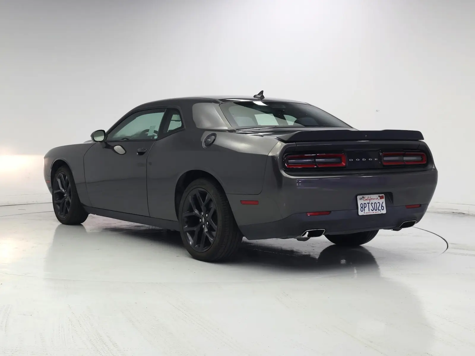 2019 Dodge Challenger SXT Auto photo 3