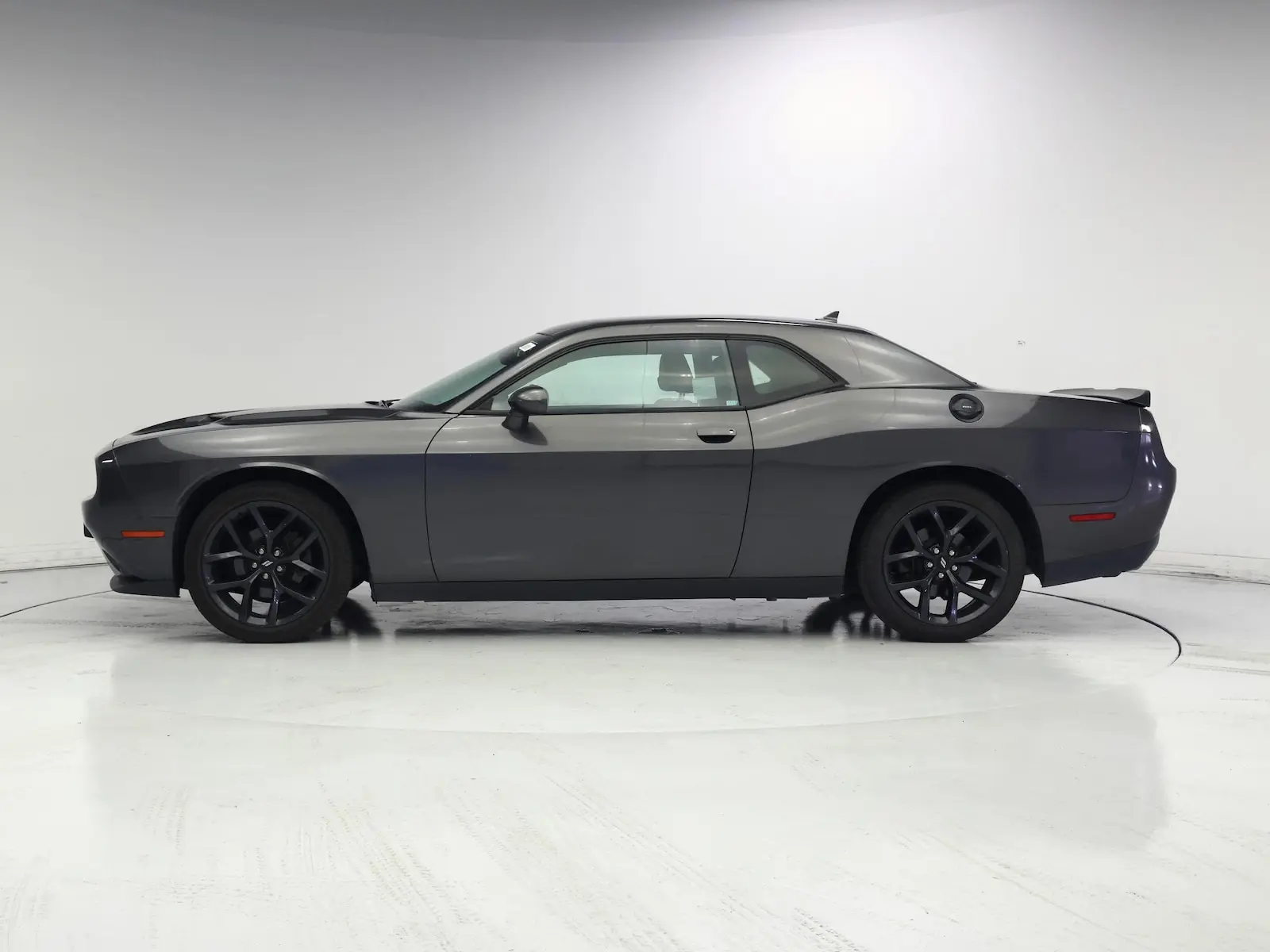 2019 Dodge Challenger SXT Auto photo 4