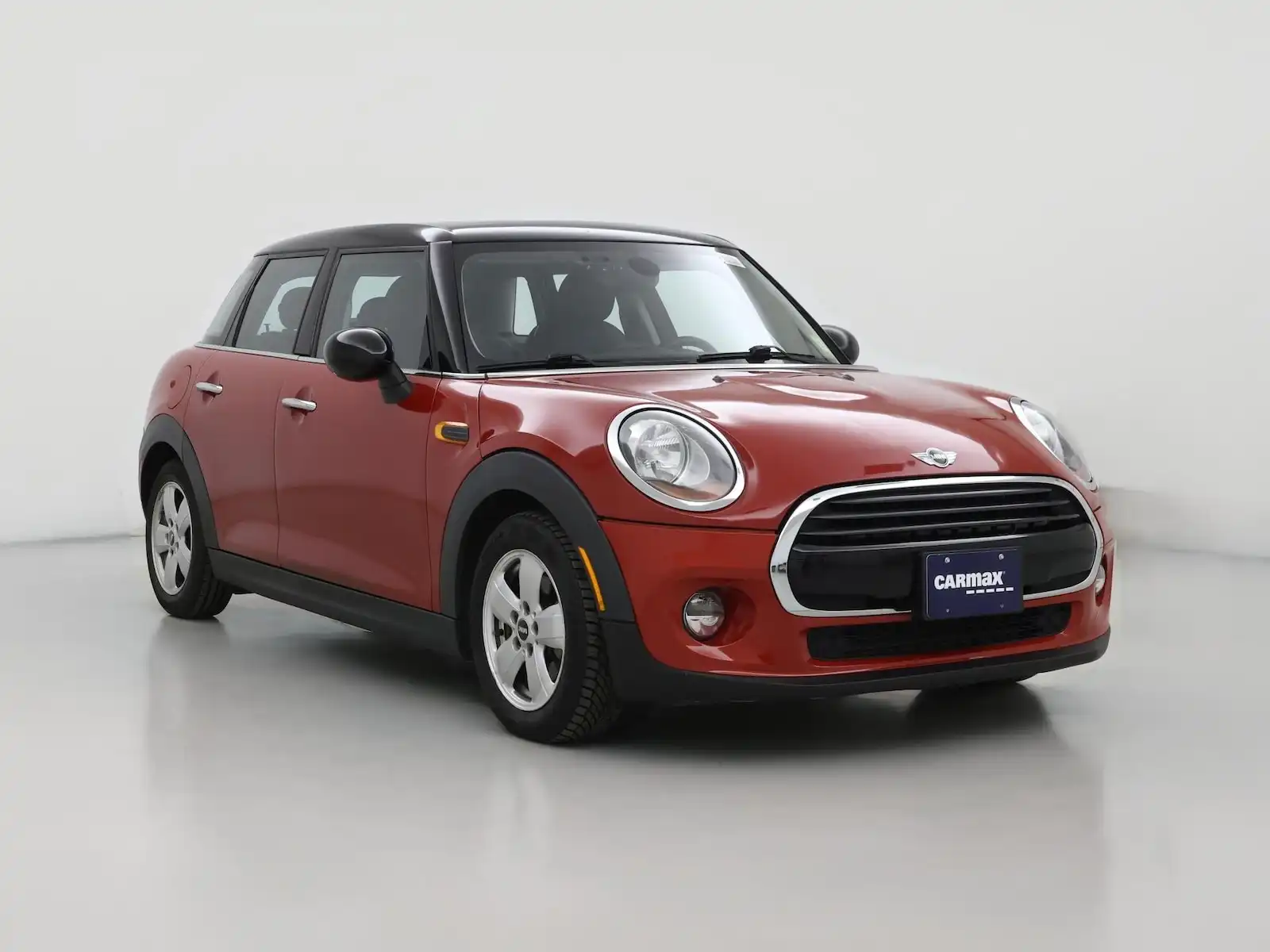 2016 MINI Cooper 4 Door's photo
