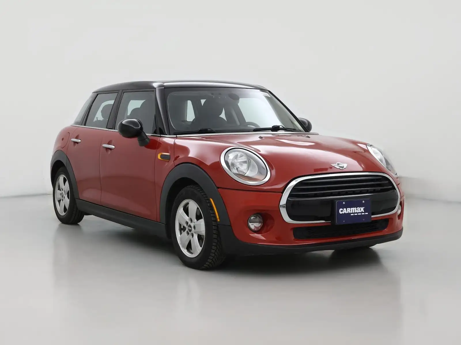 2016 MINI Cooper 4 Door's photo