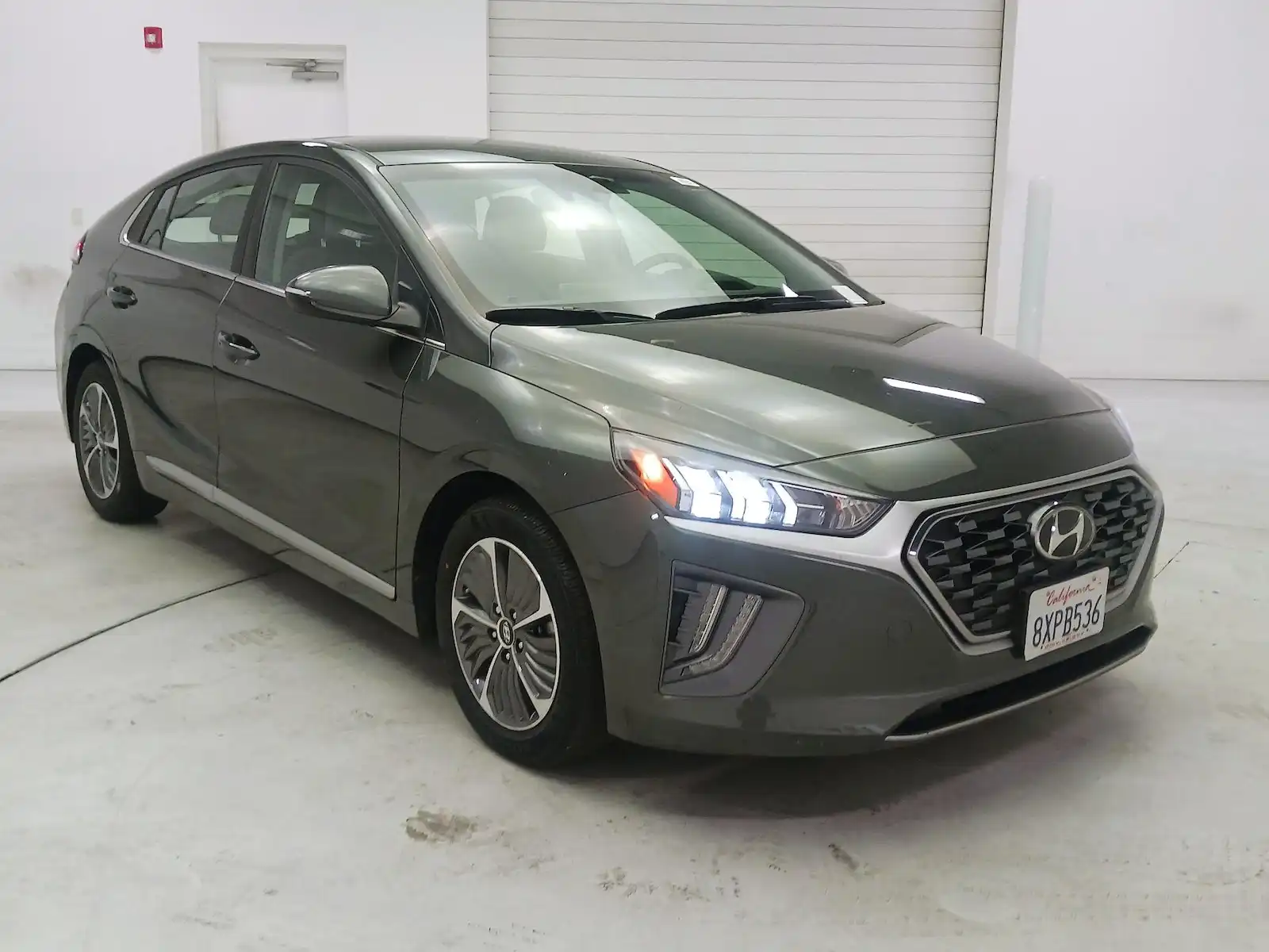 2021 Hyundai Ioniq PHEV SEL's photo