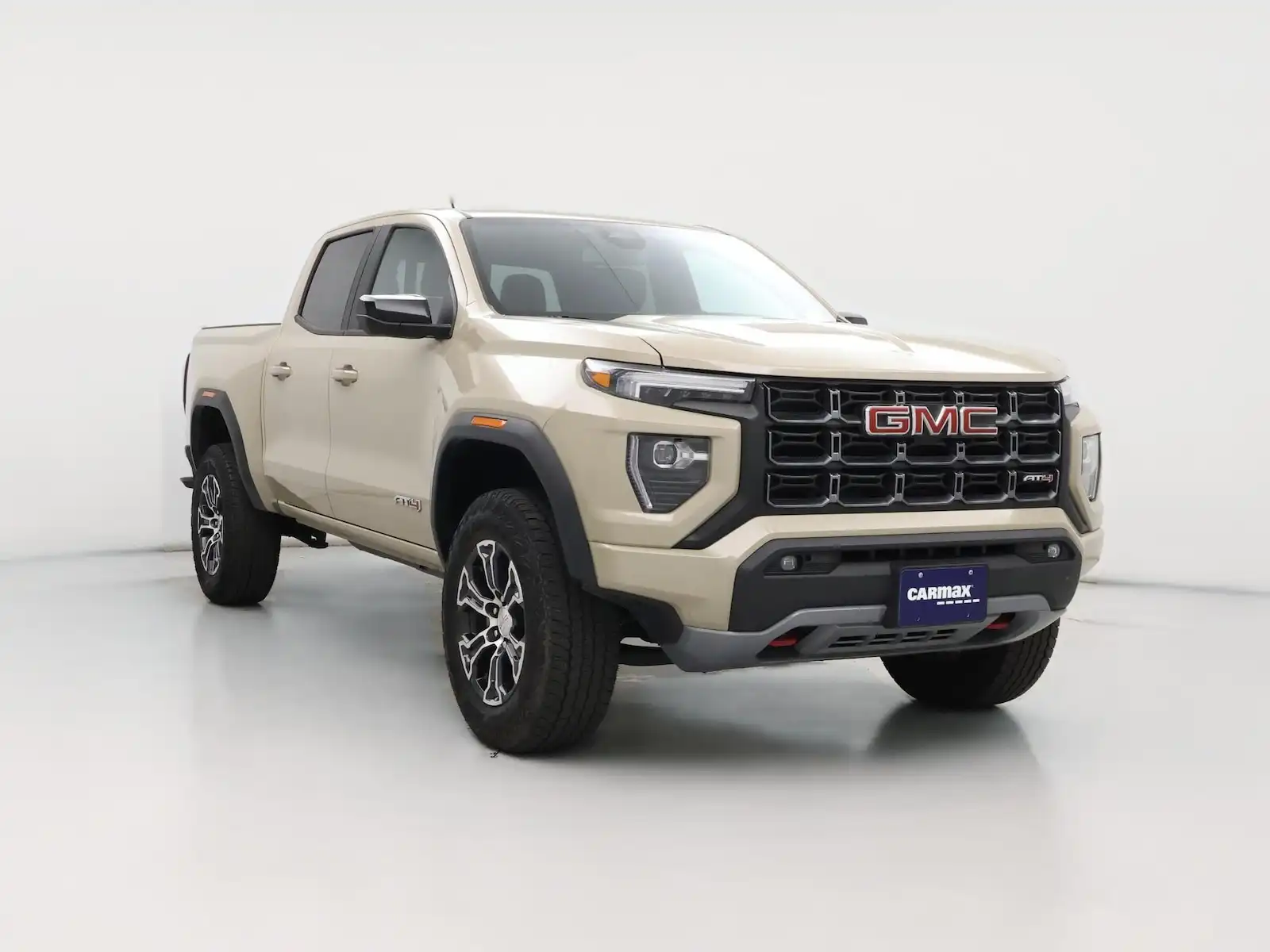 2023 GMC Canyon AT4 4WD Crew Cab Short Box's photo