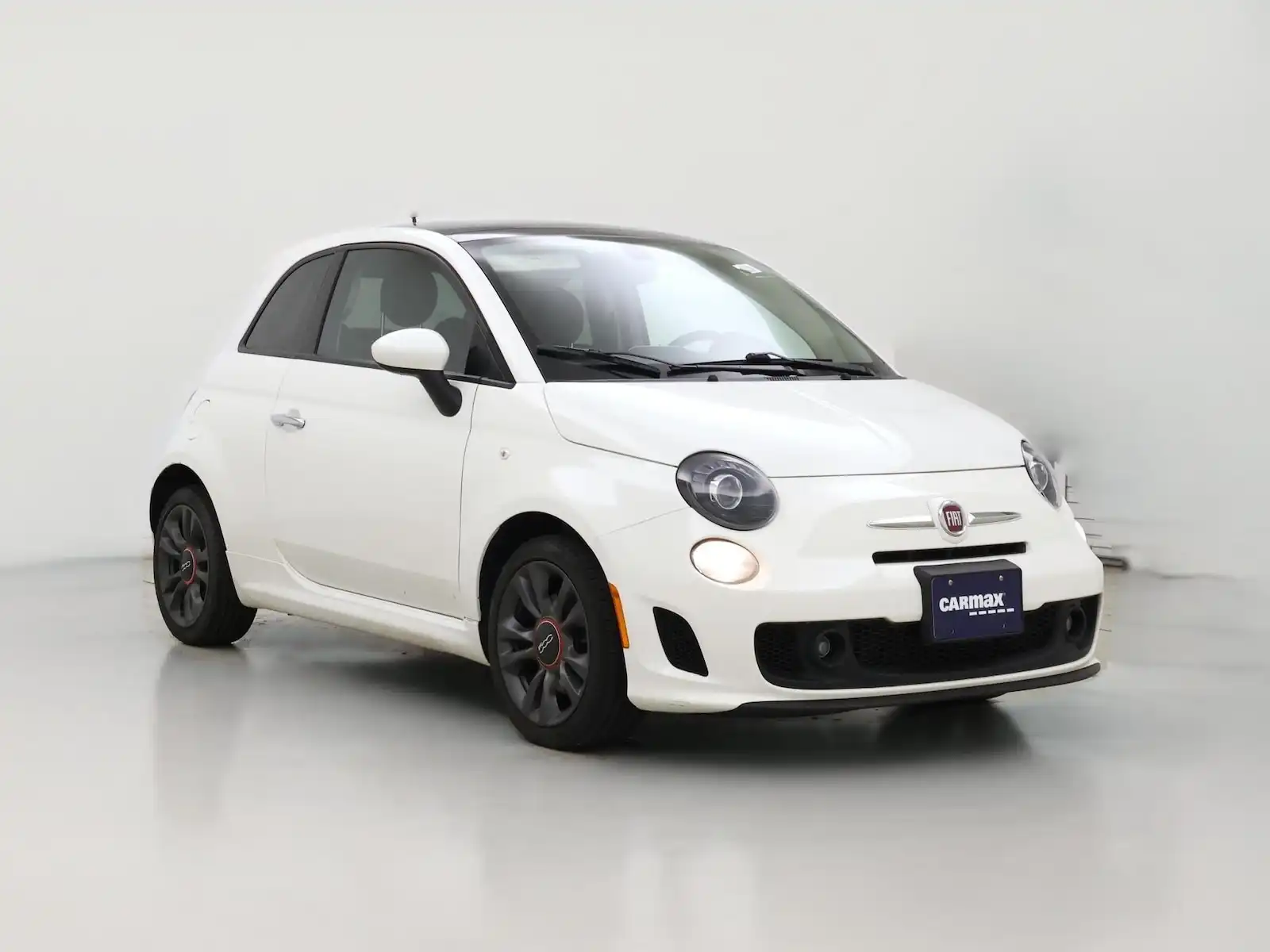2019 FIAT 500 Pop's photo