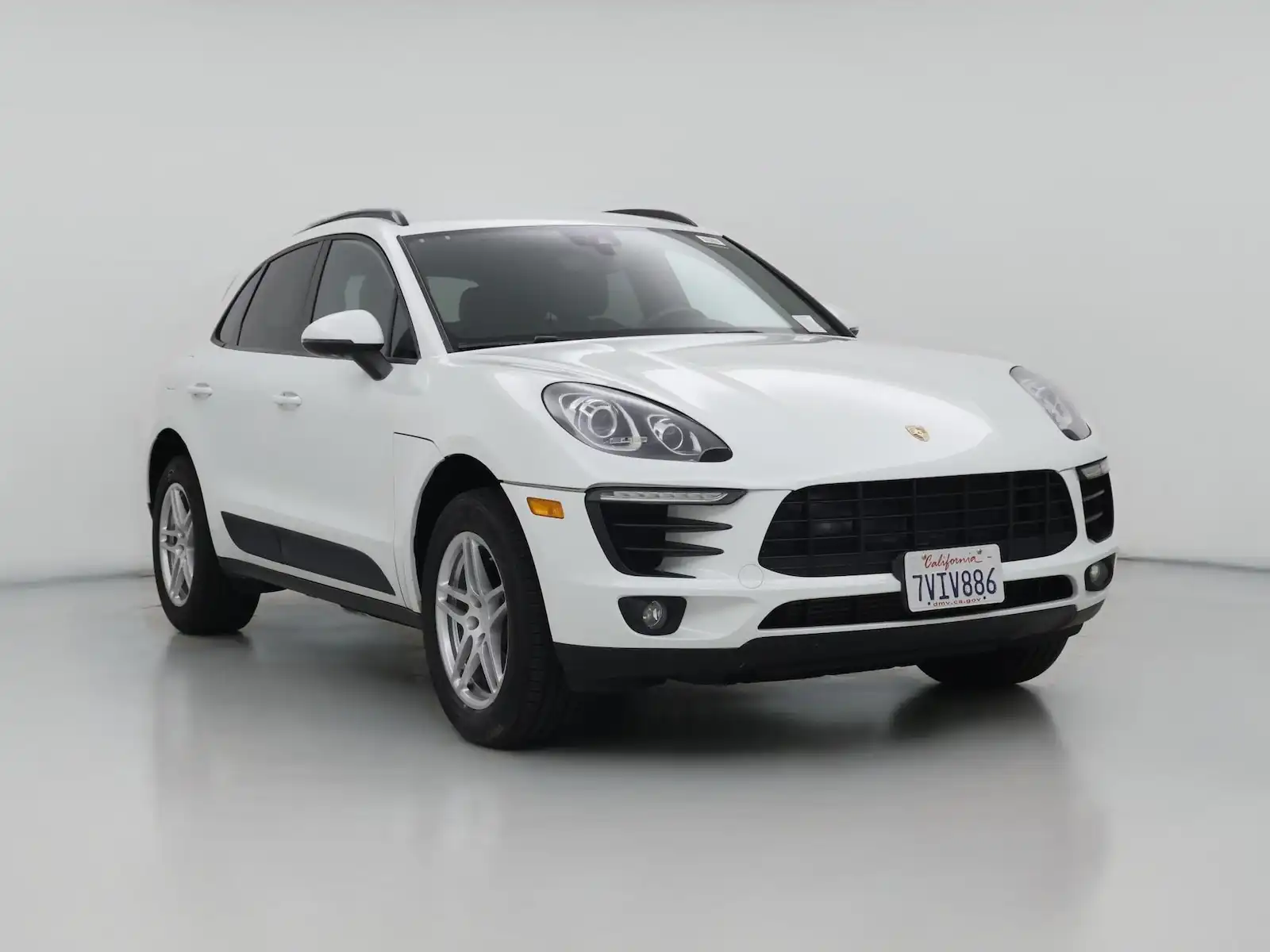 2017 Porsche Macan Base's photo