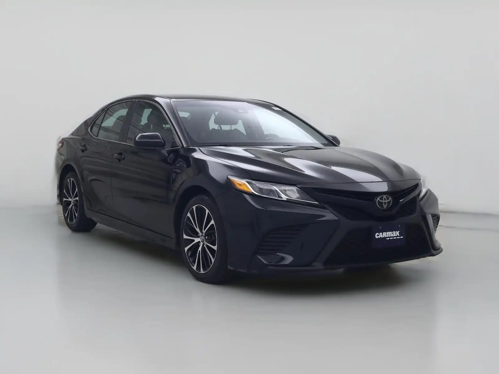 2020 Toyota Camry 2.5 Auto SE's photo