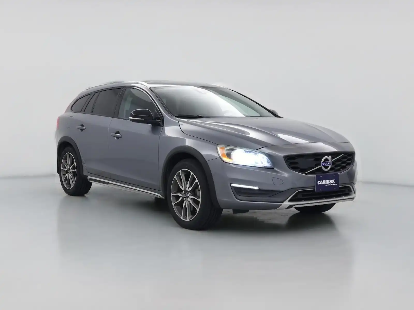 2016 Volvo V60 T5 Cross Country AWD's photo