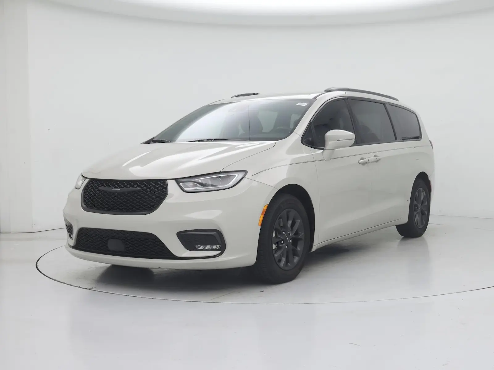 2021 Chrysler Pacifica Touring photo 5