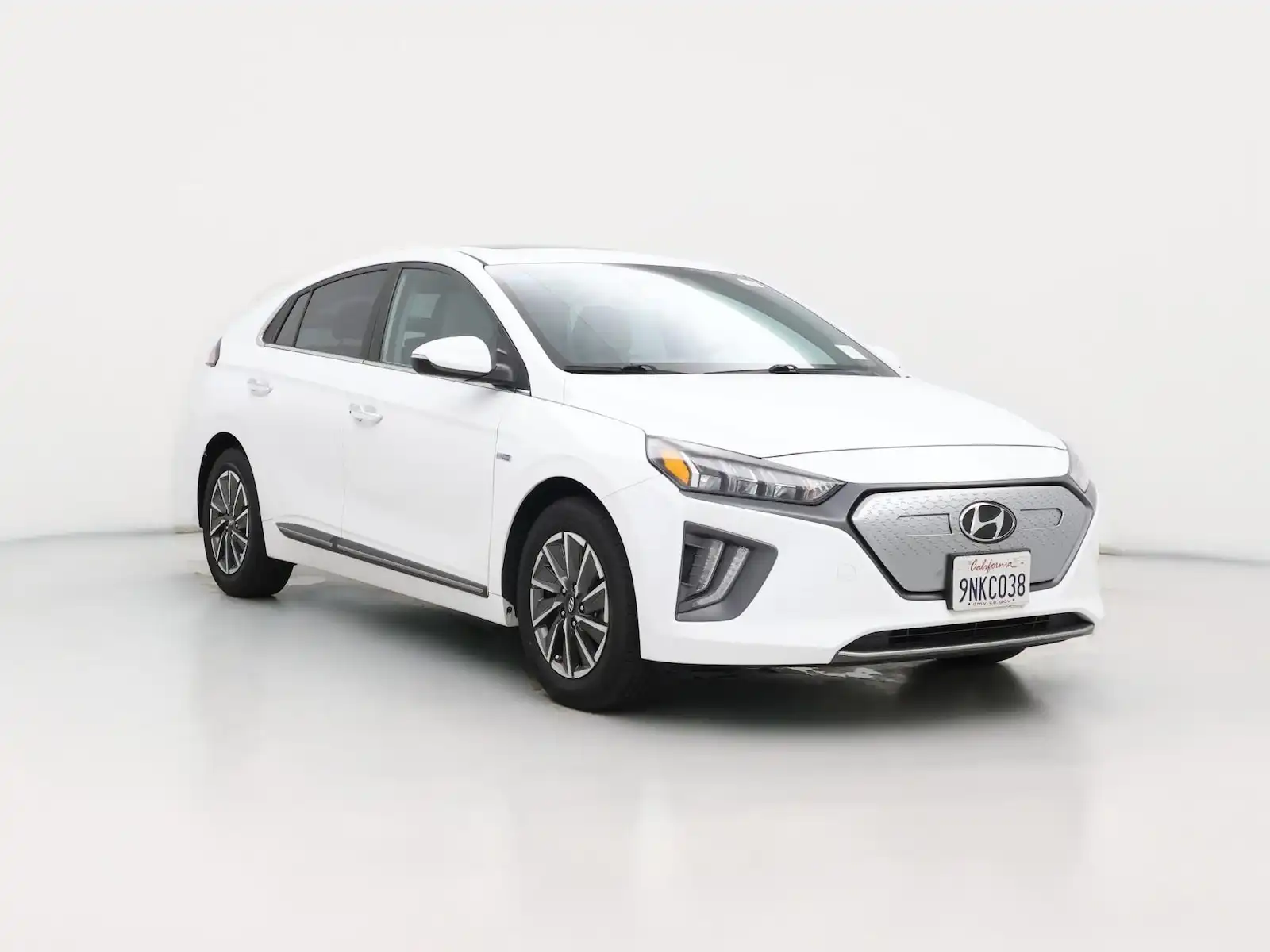 2020 Hyundai Ioniq Electric Limited's photo