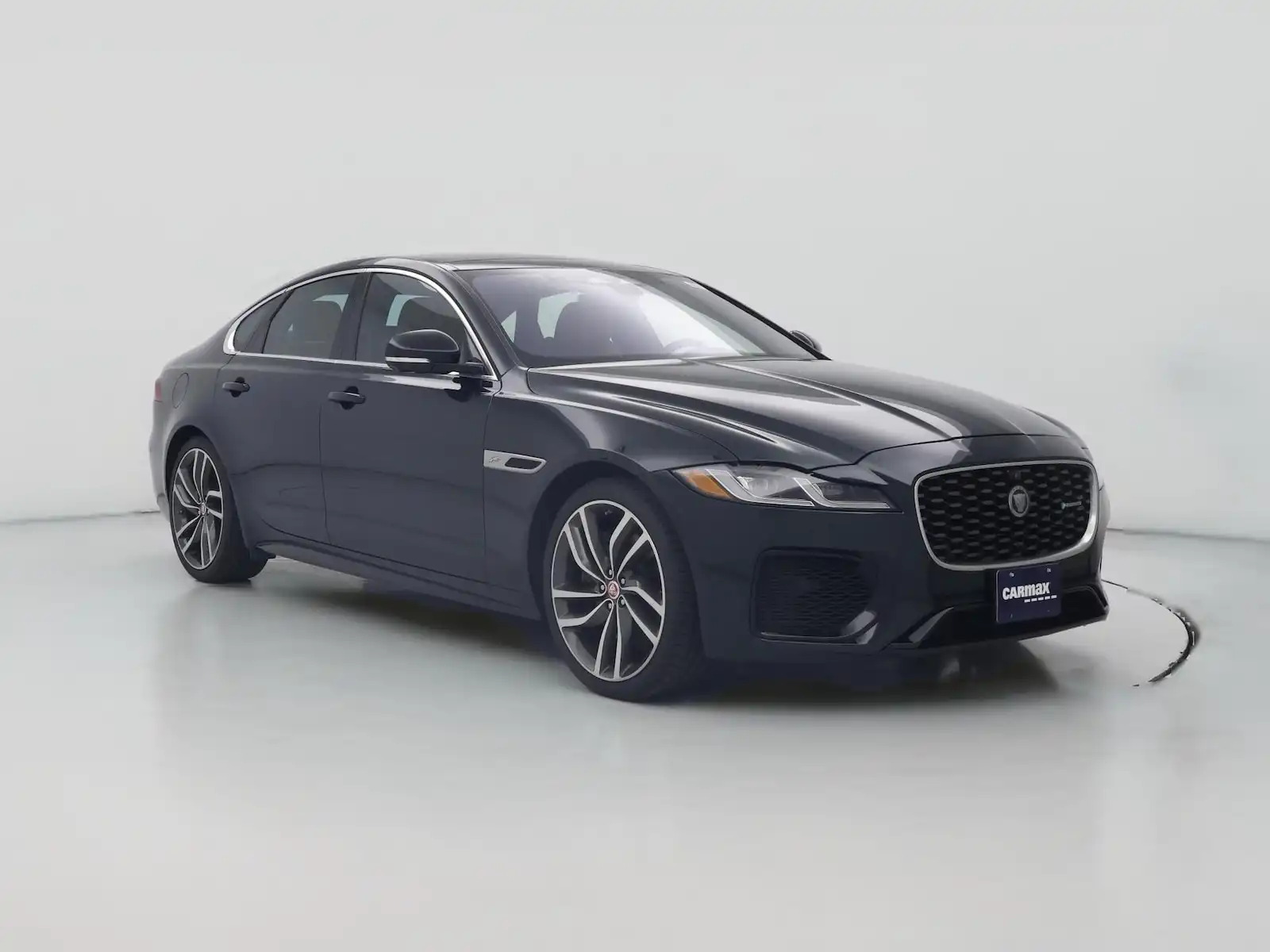 2021 Jaguar XF P300 R-Dynamic SE's photo