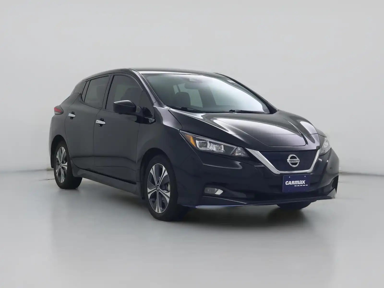 2020 Nissan Leaf SV Plus's photo