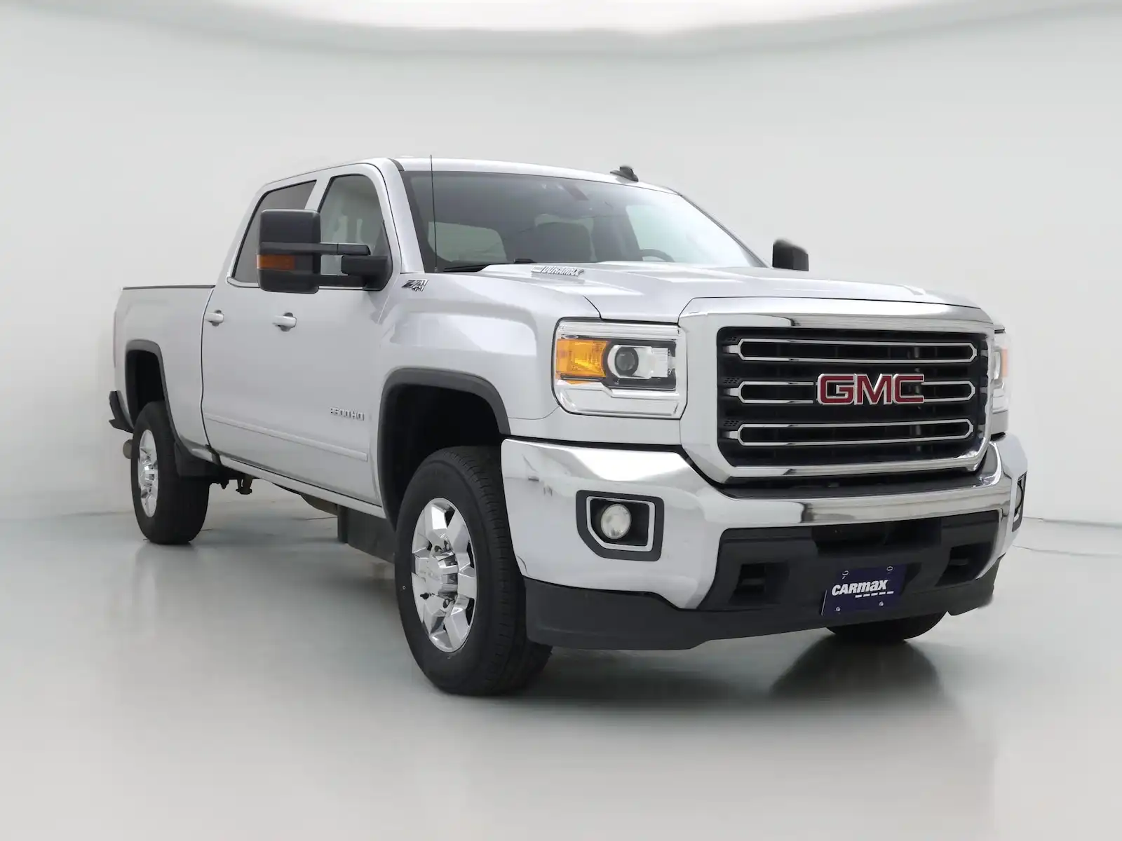 2015 GMC Sierra SLE 4WD Crew Cab Short Box's photo