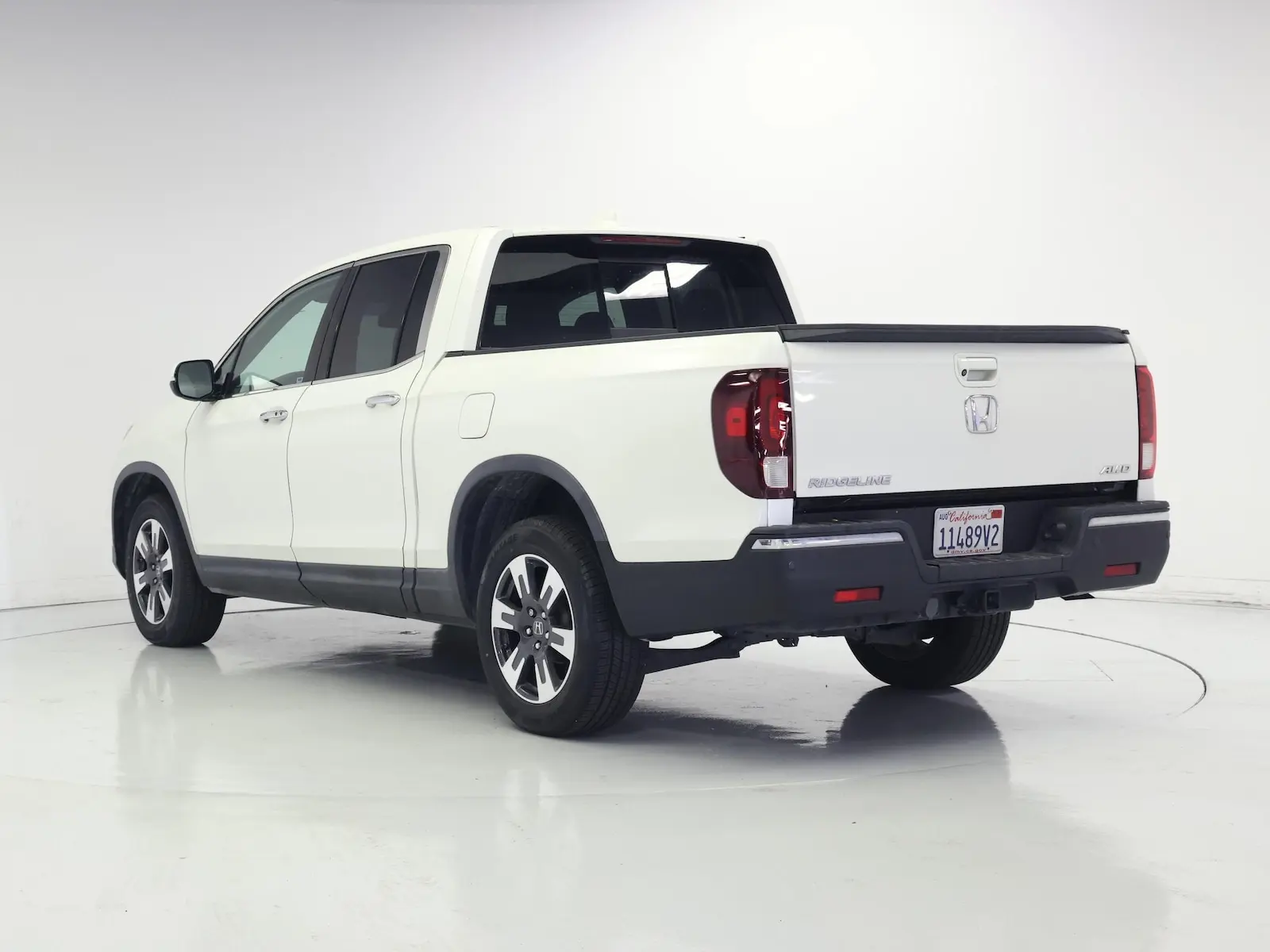 2019 Honda Ridgeline RTL AWD E photo 3