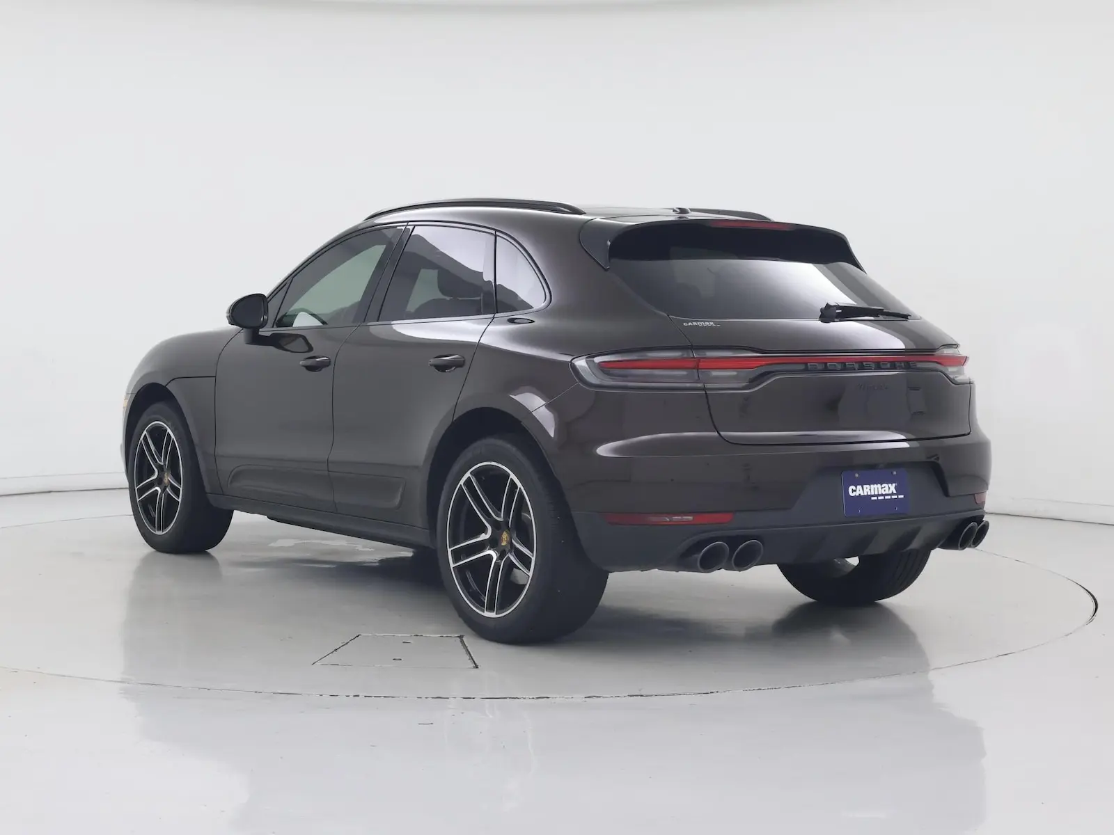 2021 Porsche Macan Base photo 3