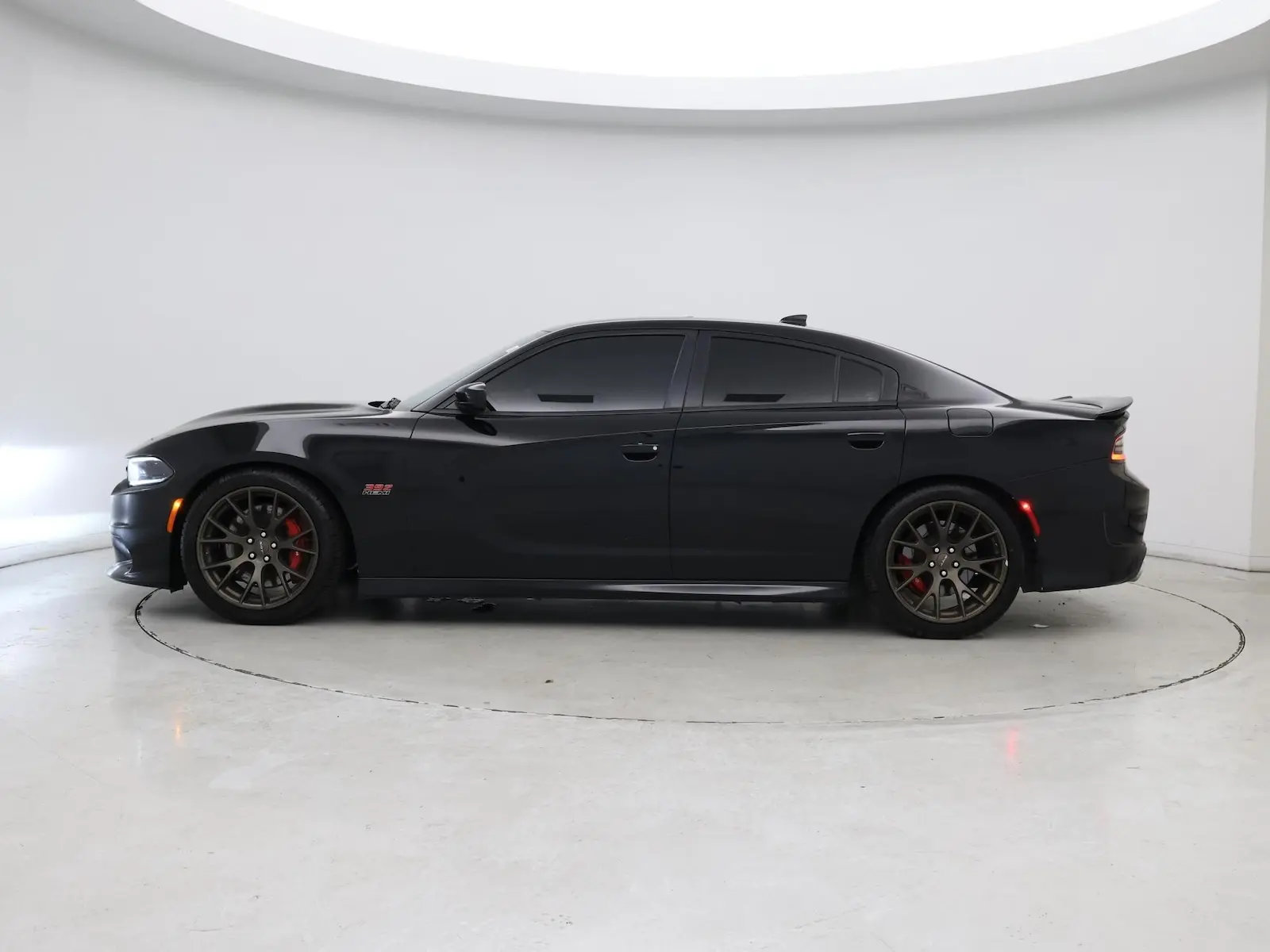 2016 Dodge Charger SRT 392 photo 4