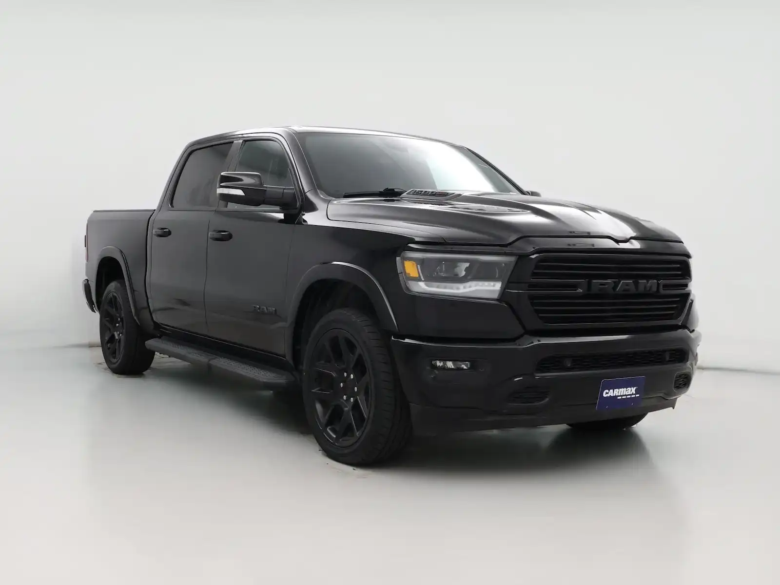 2022 RAM 1500 Laramie 4WD Crew Cab 5'7's photo