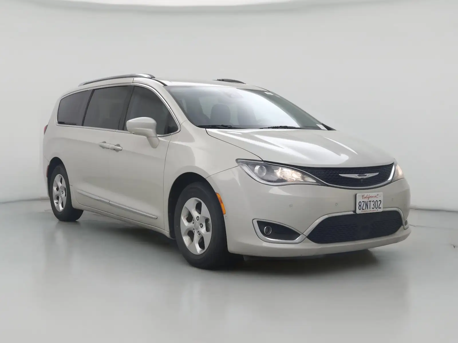 2017 Chrysler Pacifica Touring L Plus photo 1