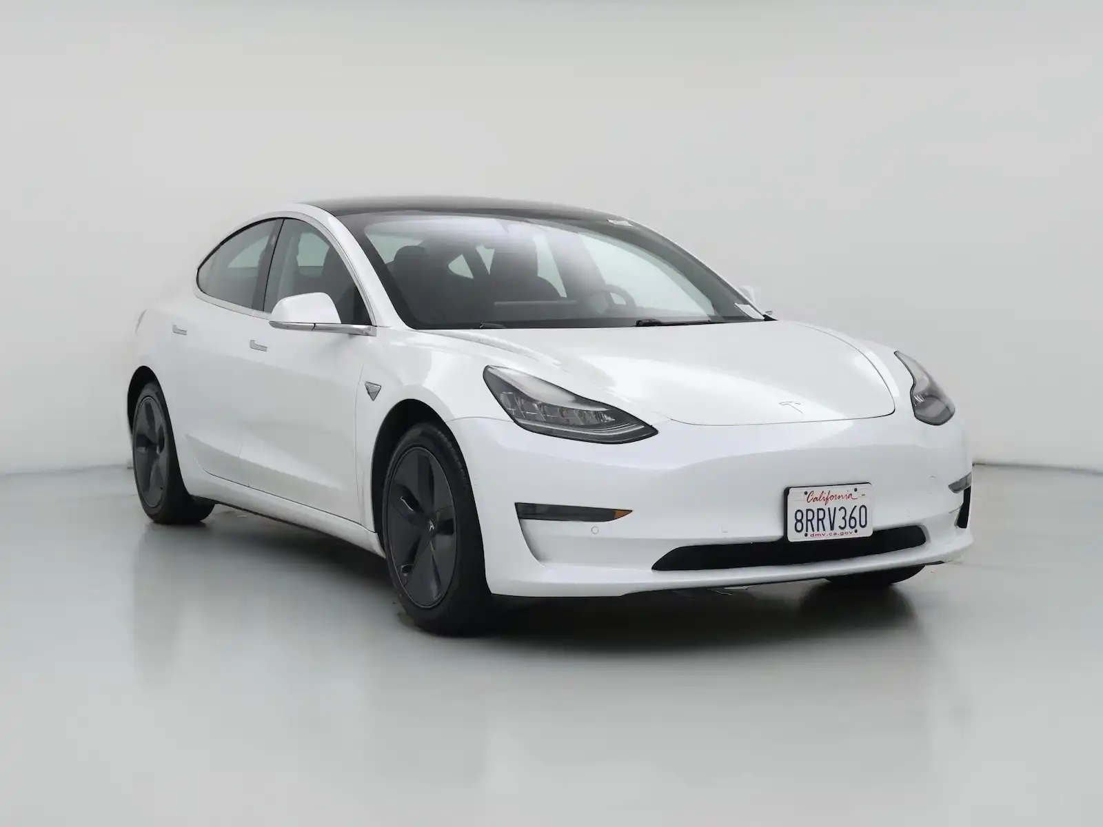 2020 Tesla Model 3 Standard Range Plus's photo