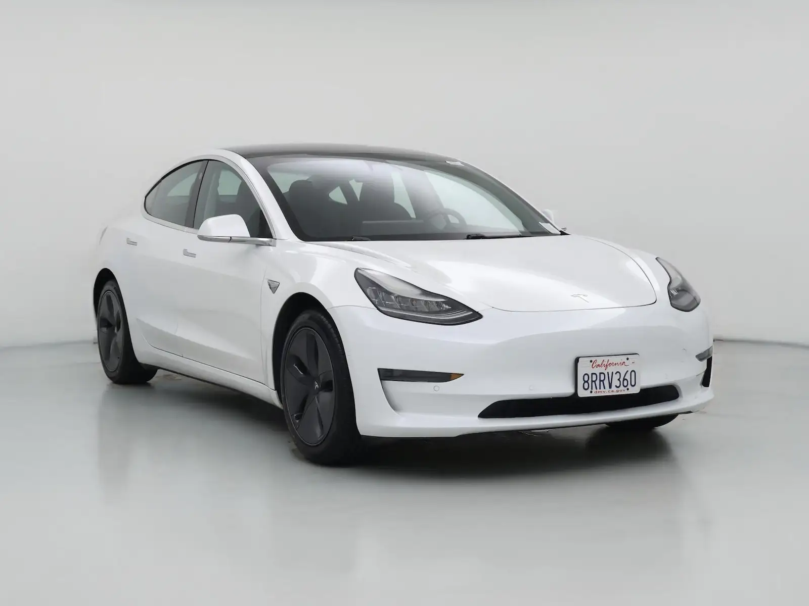 2020 Tesla Model 3 Standard Range Plus photo 1