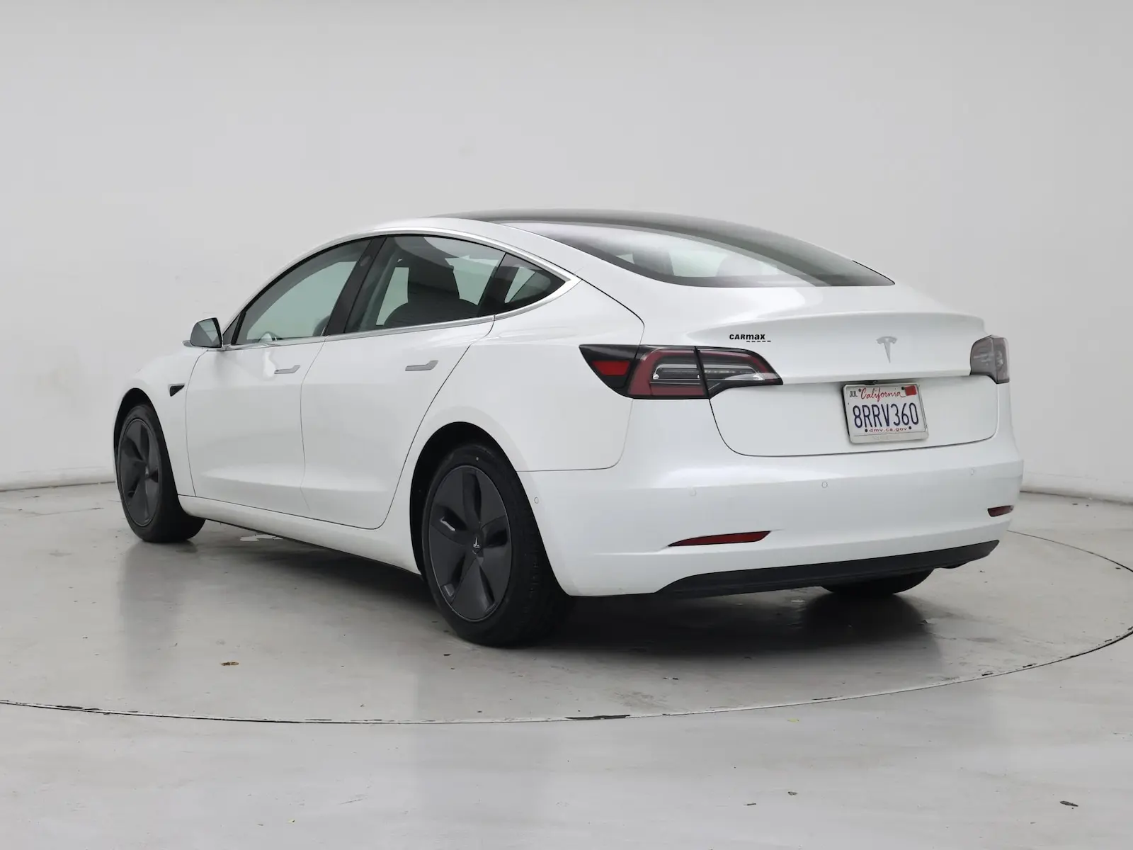 2020 Tesla Model 3 Standard Range Plus photo 3