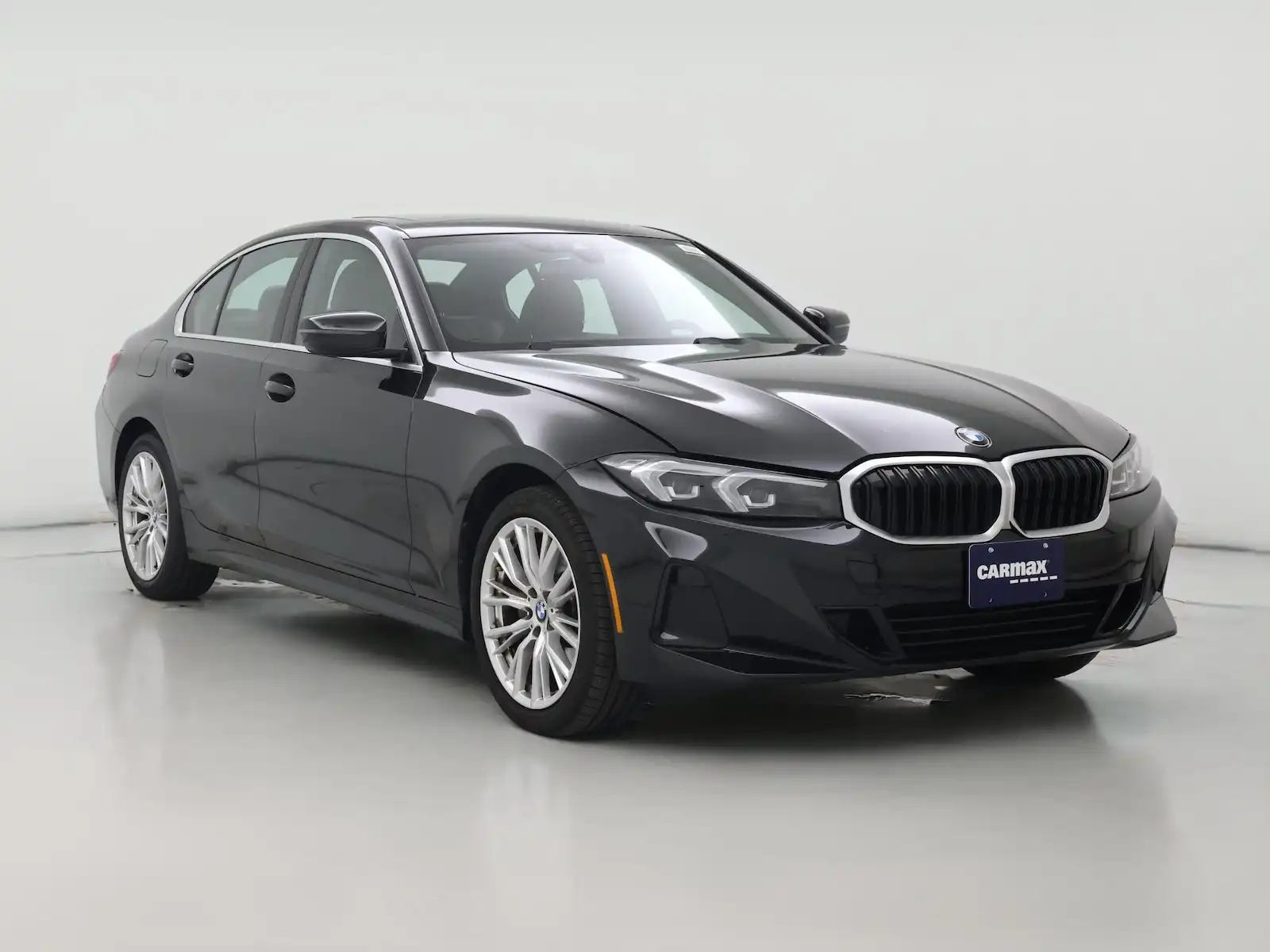2024 BMW 3 Series 330i xDrive Sedan's photo