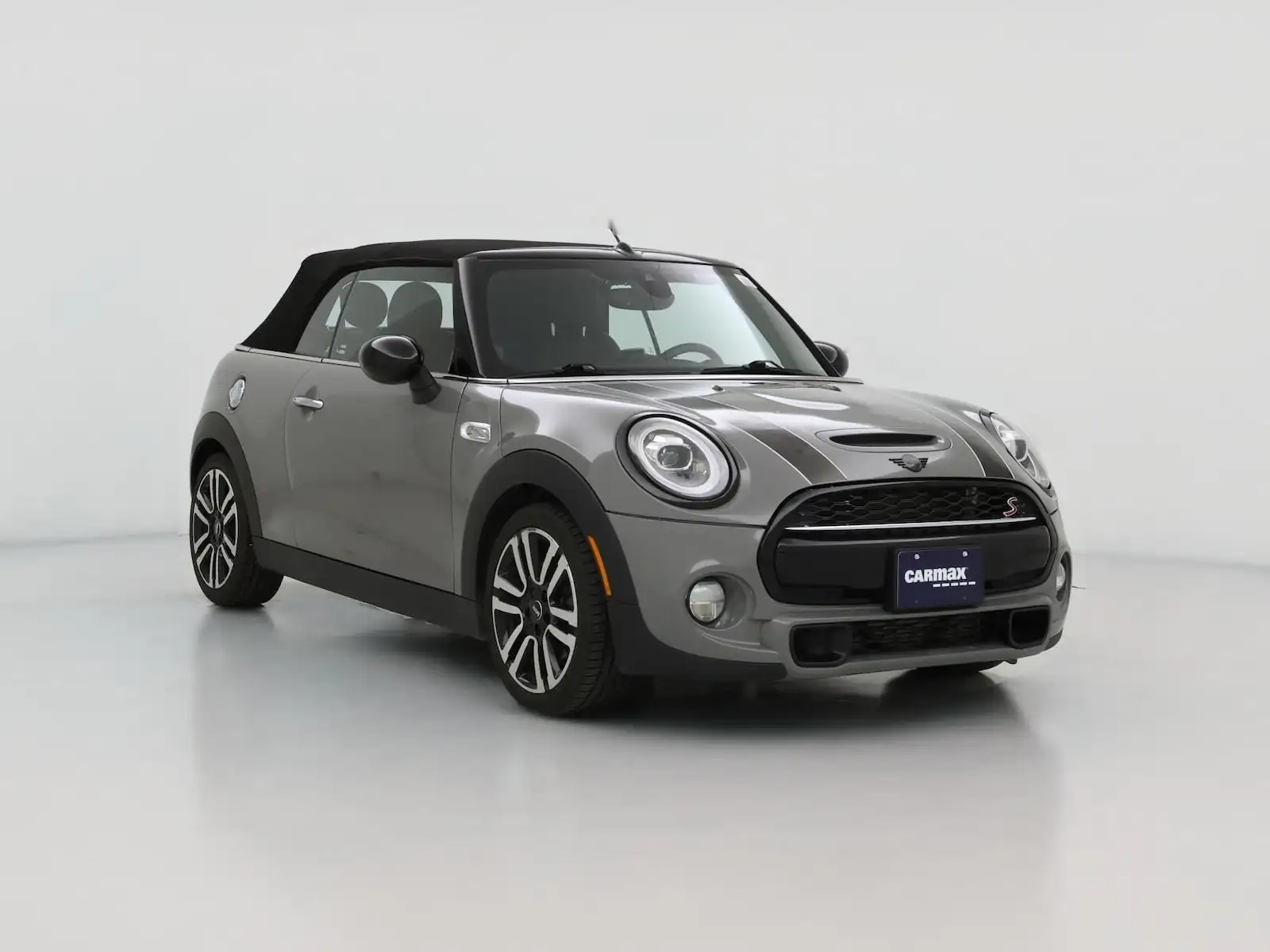 2019 MINI Convertible Cooper S Signature's photo
