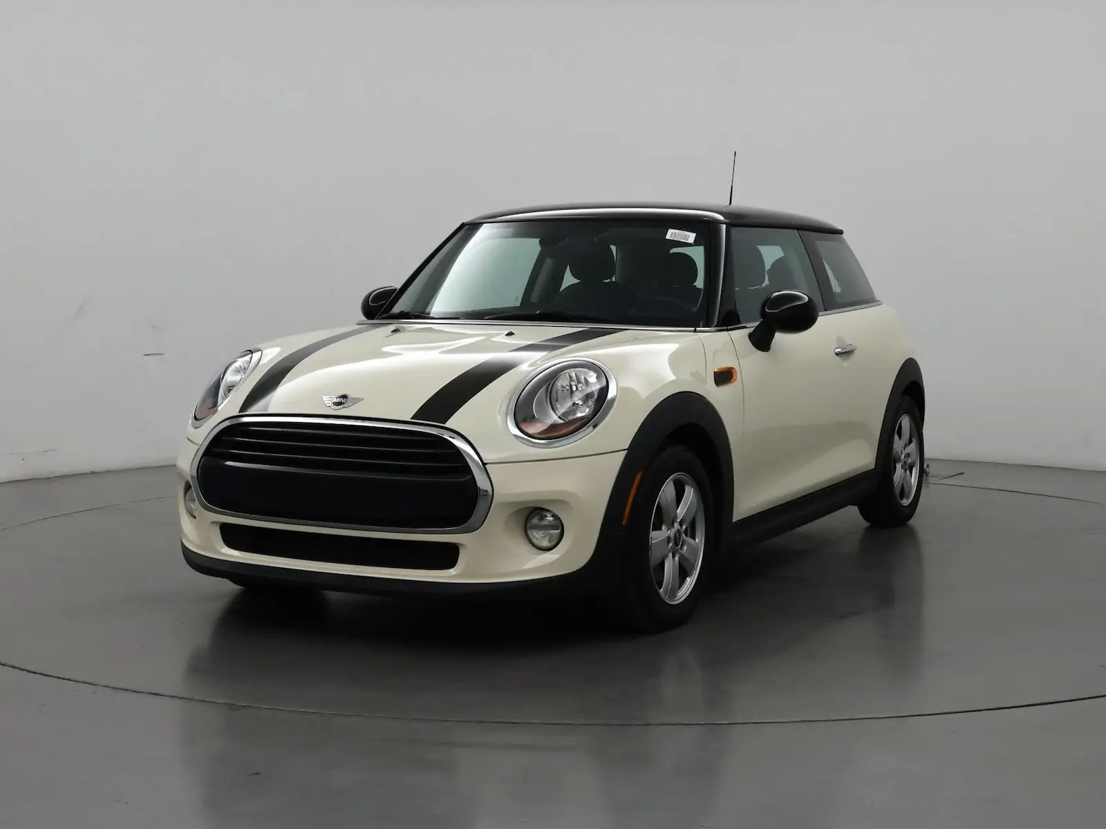 2016 MINI Cooper Base photo 5