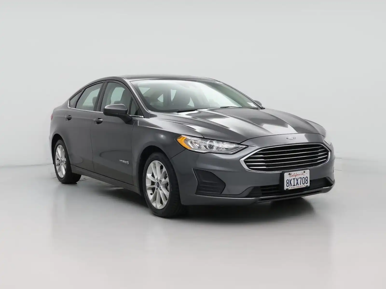 2019 Ford Fusion SE's photo