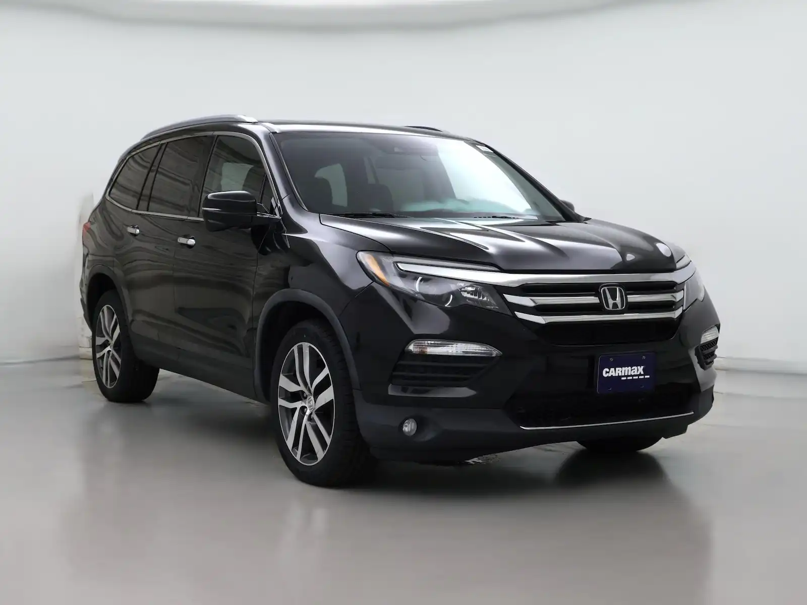 2016 Honda Pilot Touring 4WD's photo