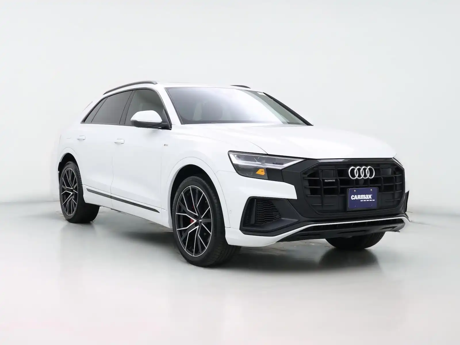 2019 Audi Q8 3.0T Premium Plus quattro Tiptonic's photo