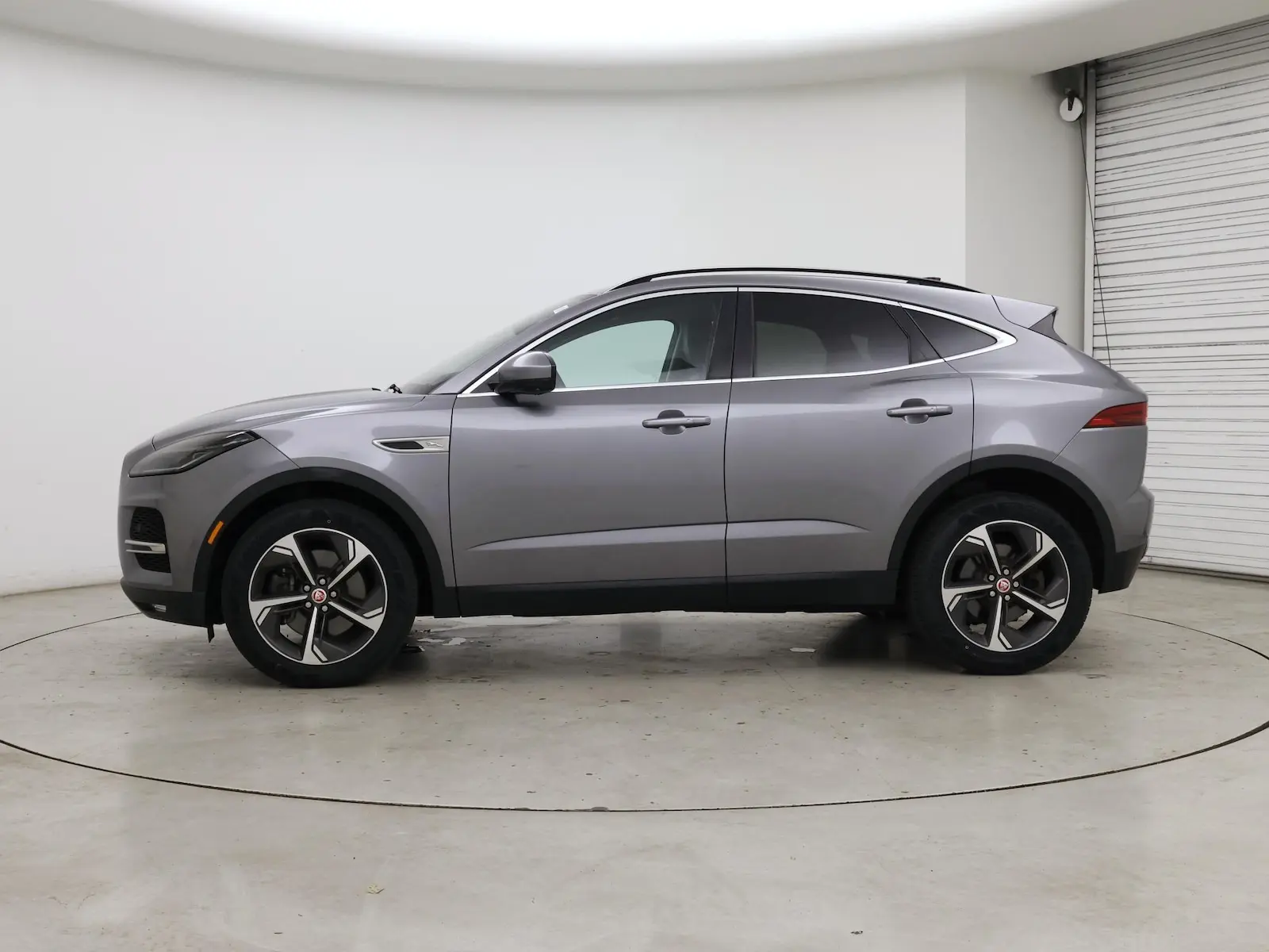 2021 Jaguar E-PACE P250 SE photo 4