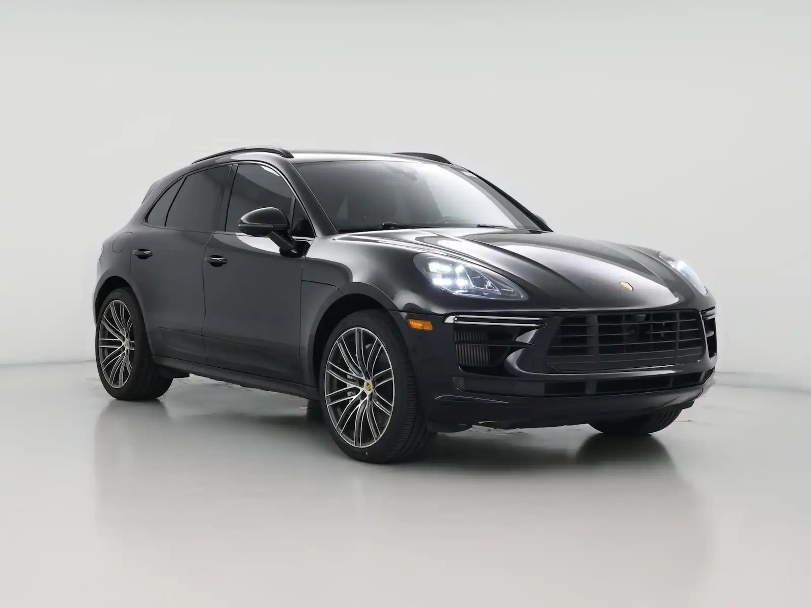 2020 Porsche Macan Turbo's photo