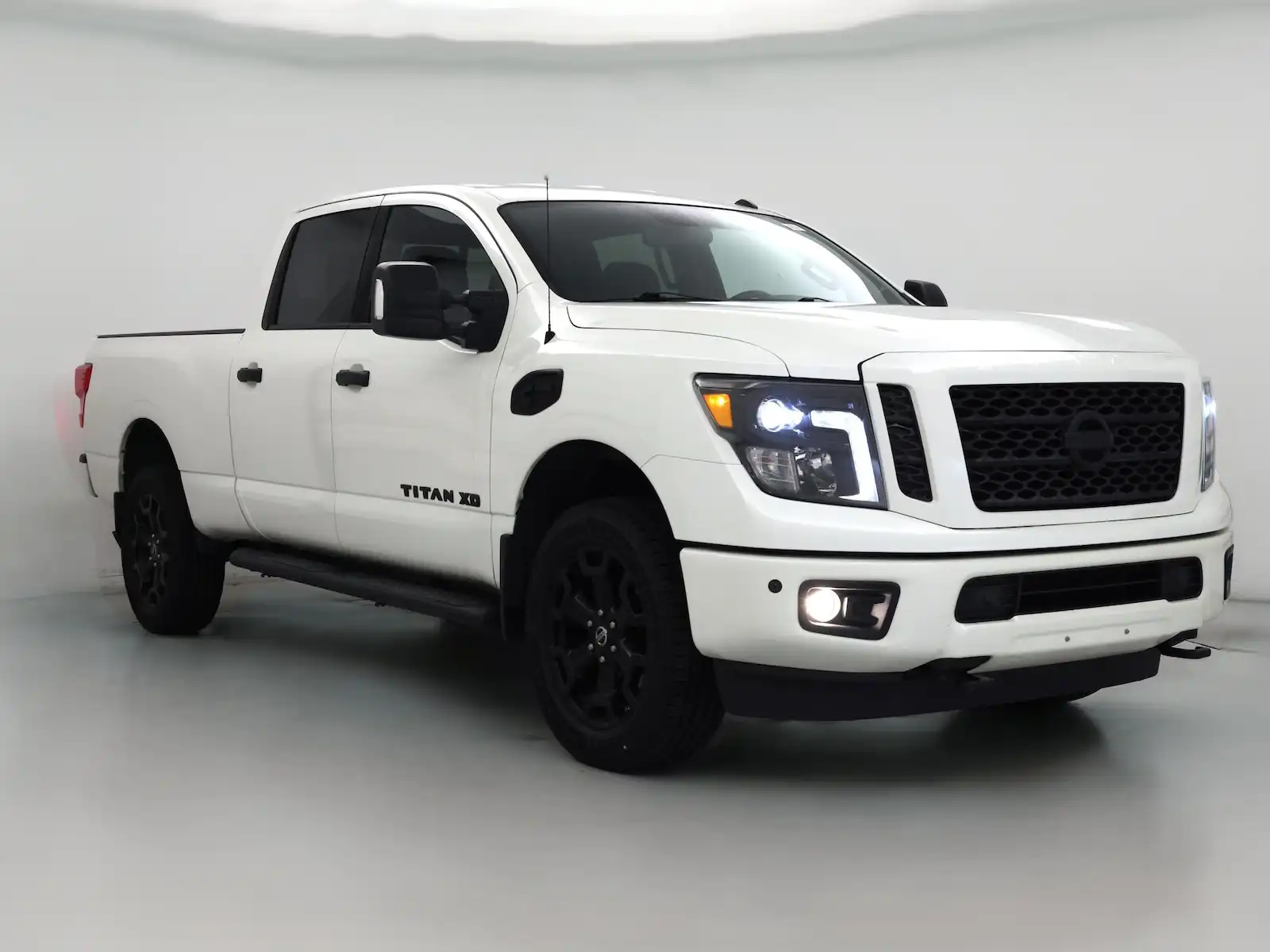 2019 Nissan Titan XD SV Diesel Crew Cab 4WD SWB's photo