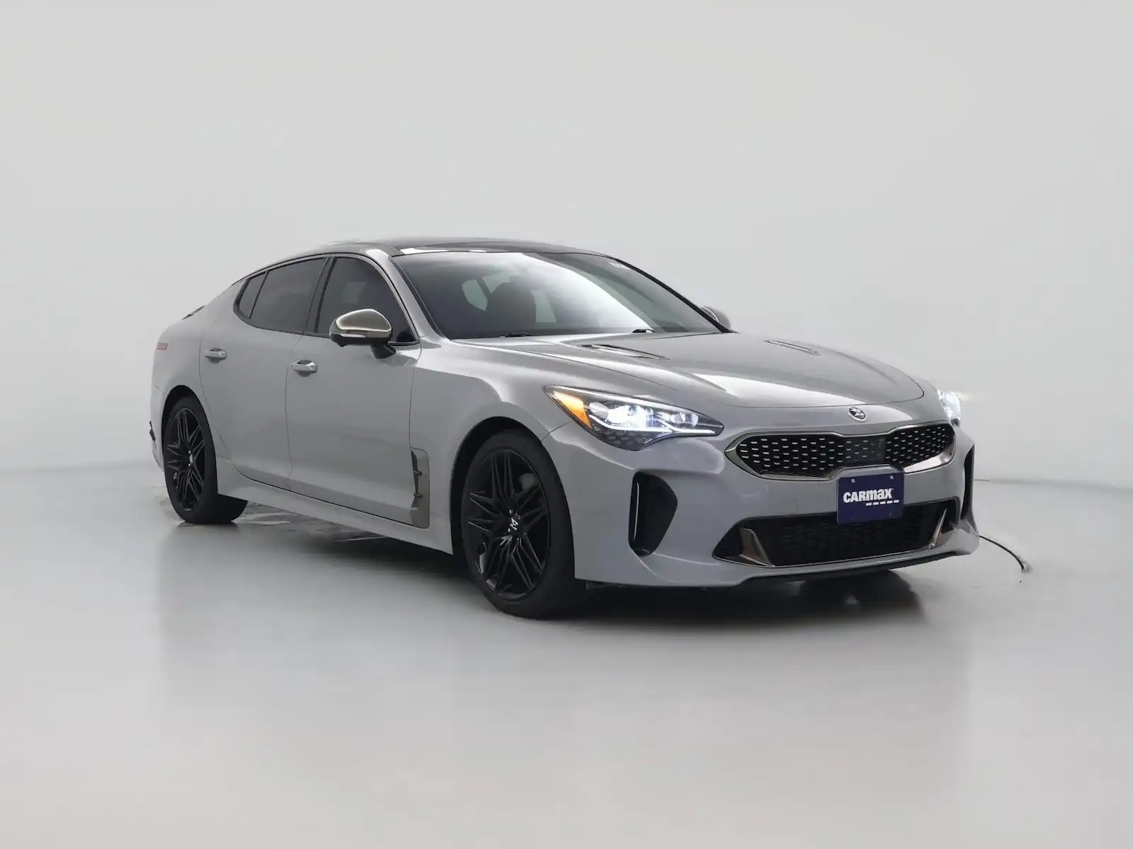 2022 Kia Stinger GT2's photo