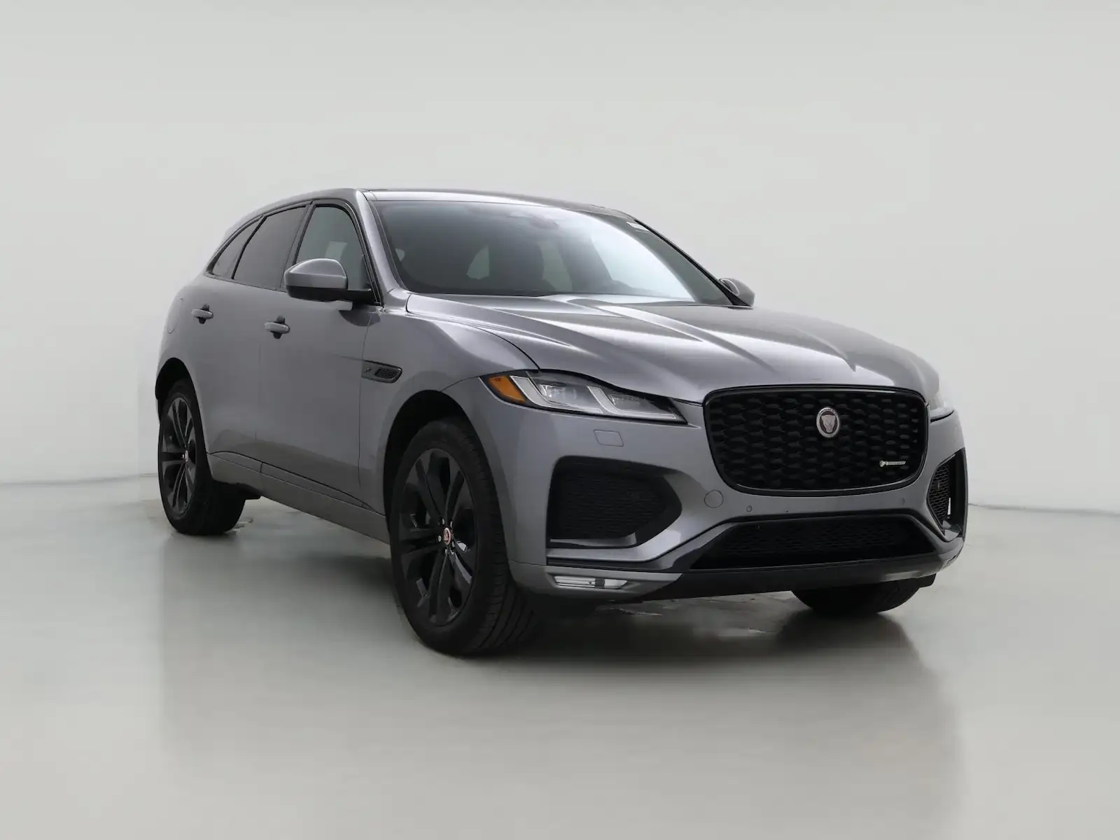 2023 Jaguar F-PACE P400 R-Dynamic S's photo