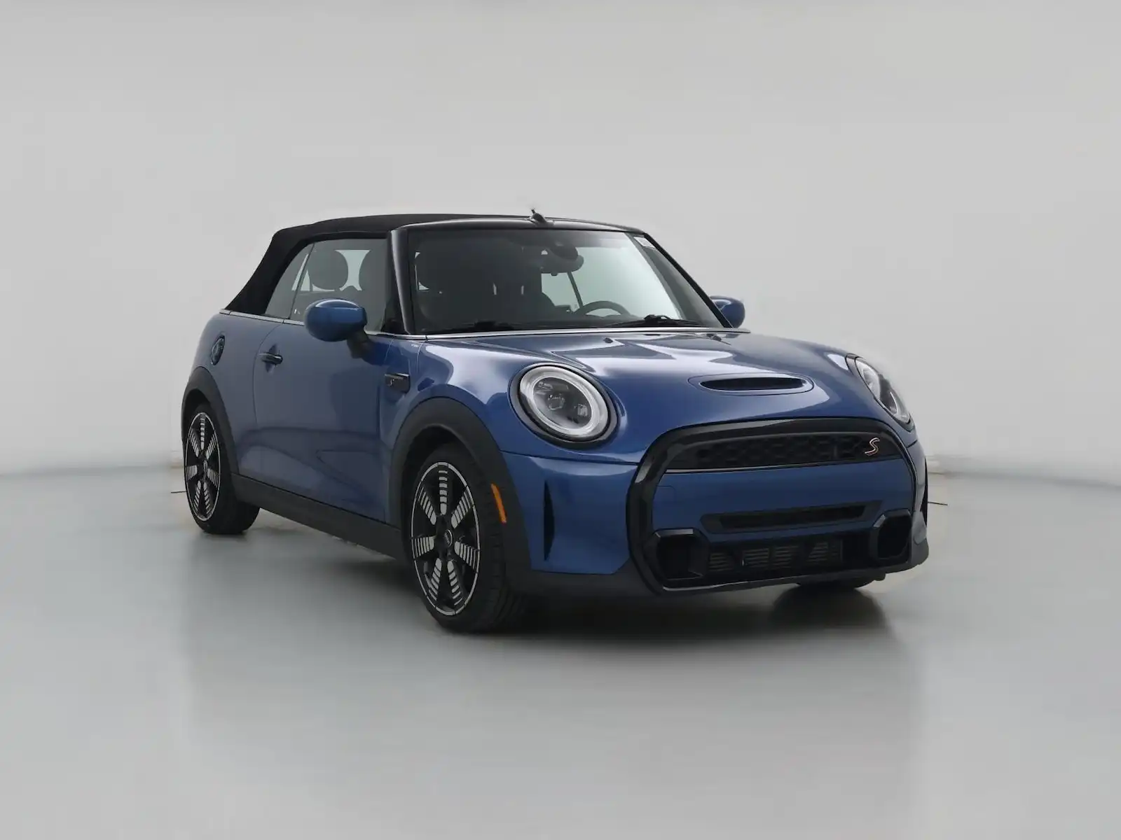 2022 MINI Convertible Cooper S's photo