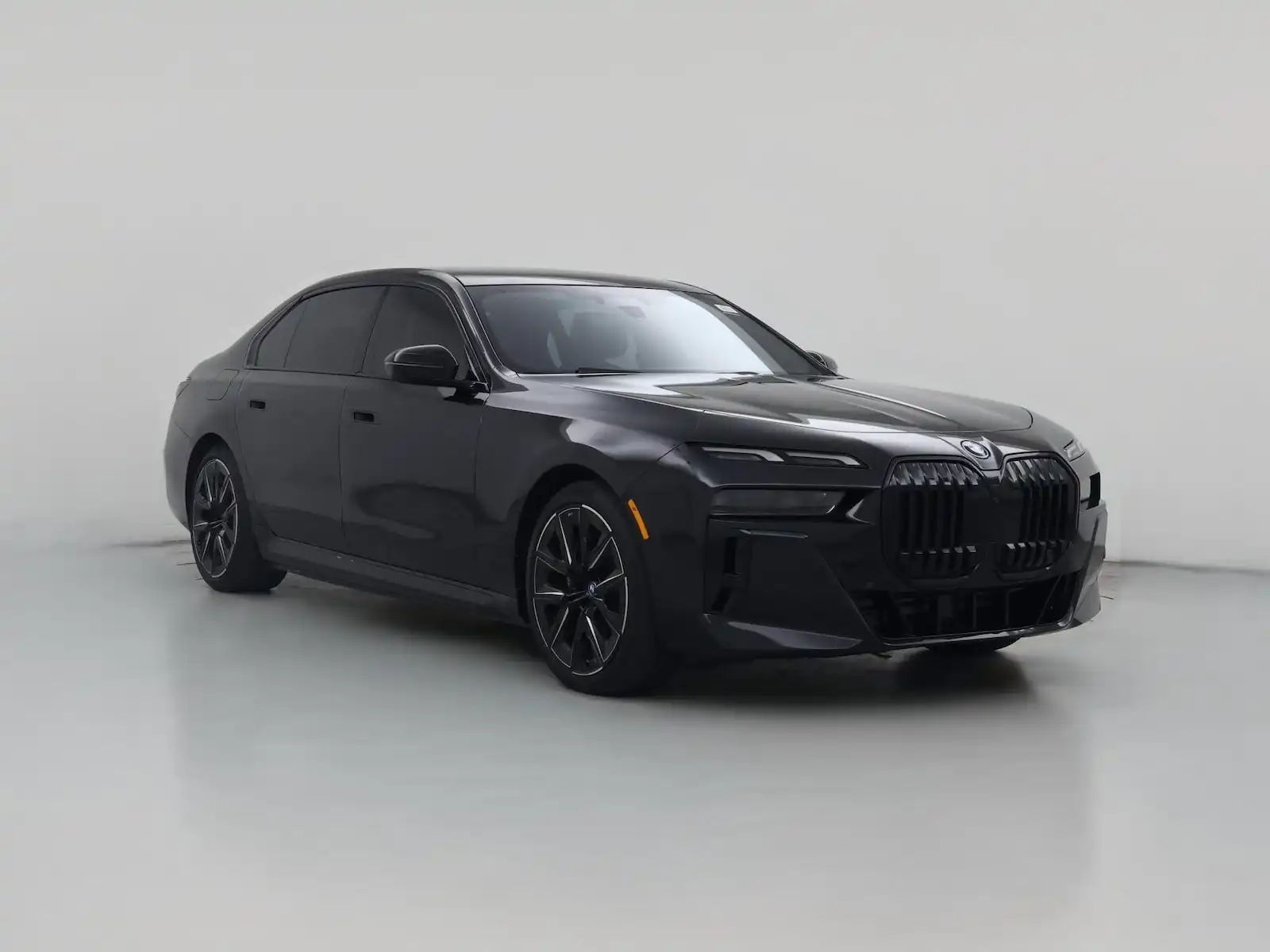 2023 BMW i7 xDrive60 Sedan's photo