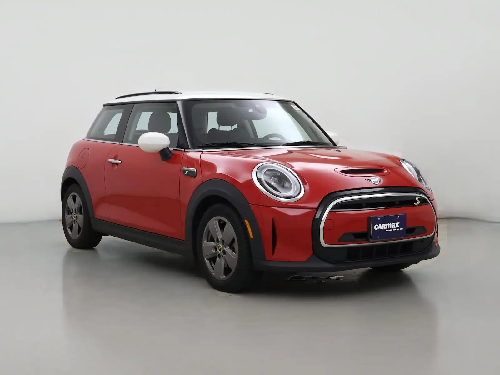 2022 MINI Hardtop Cooper SE's photo