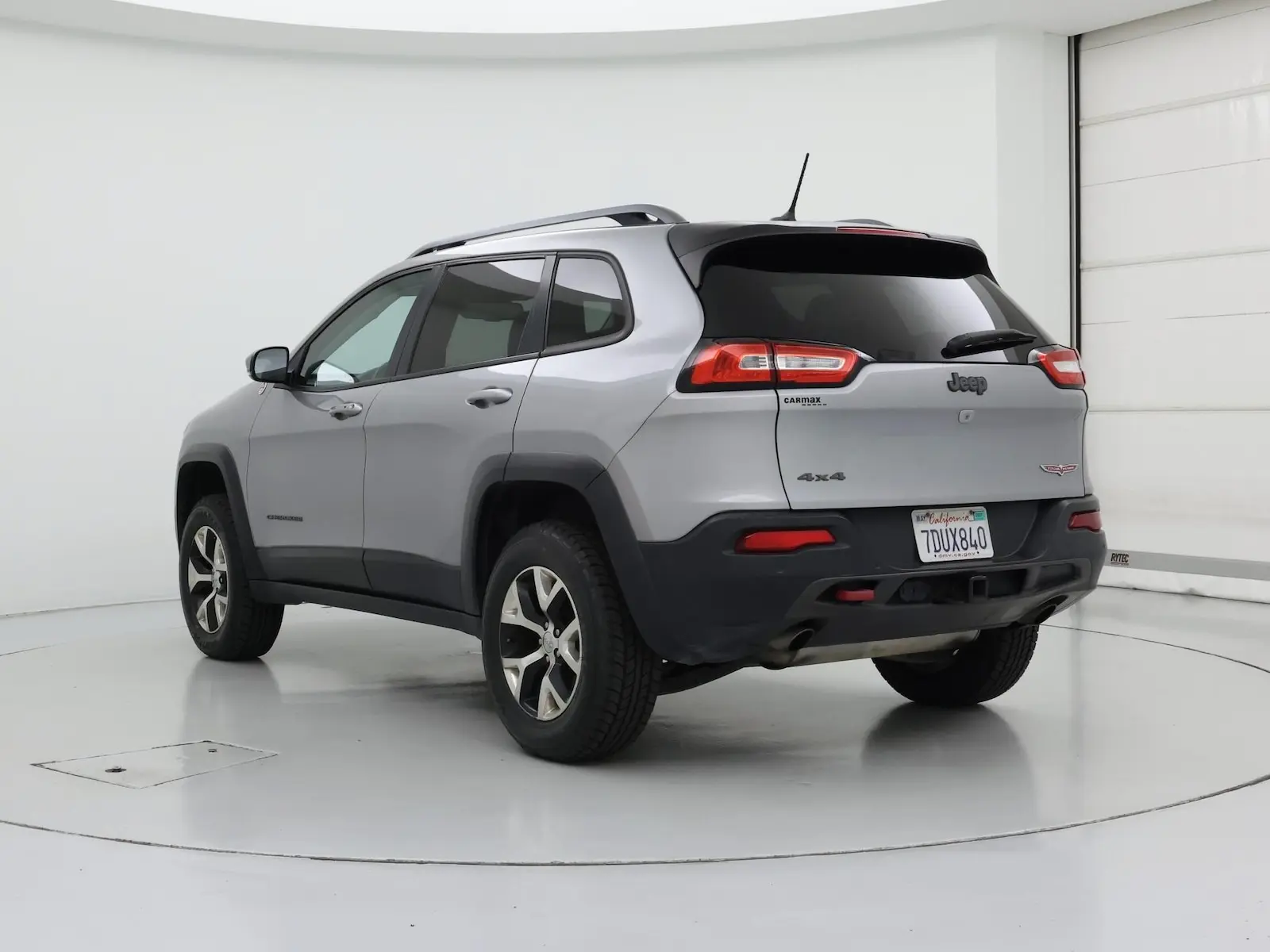 2014 Jeep Cherokee Trailhawk 4WD photo 3