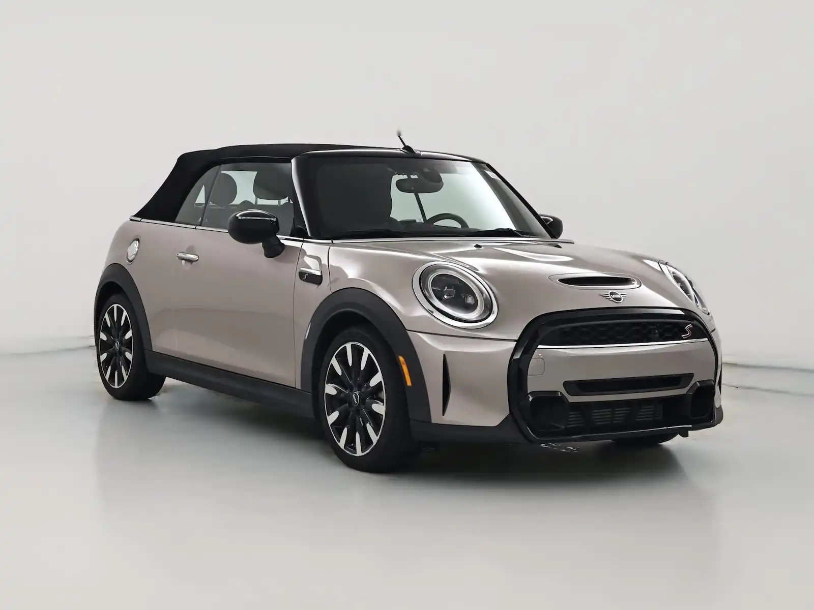 2023 MINI Convertible Cooper S's photo