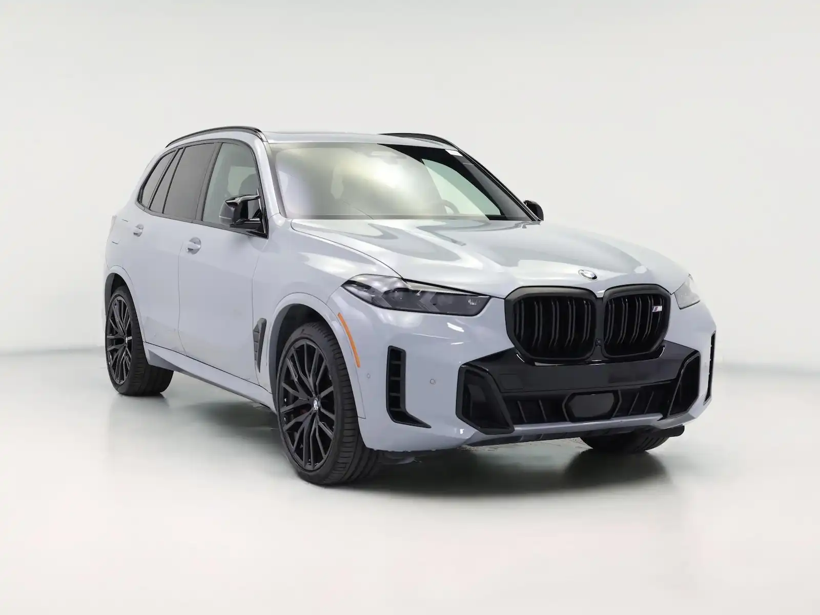 2025 BMW X5 M60i xDrive's photo