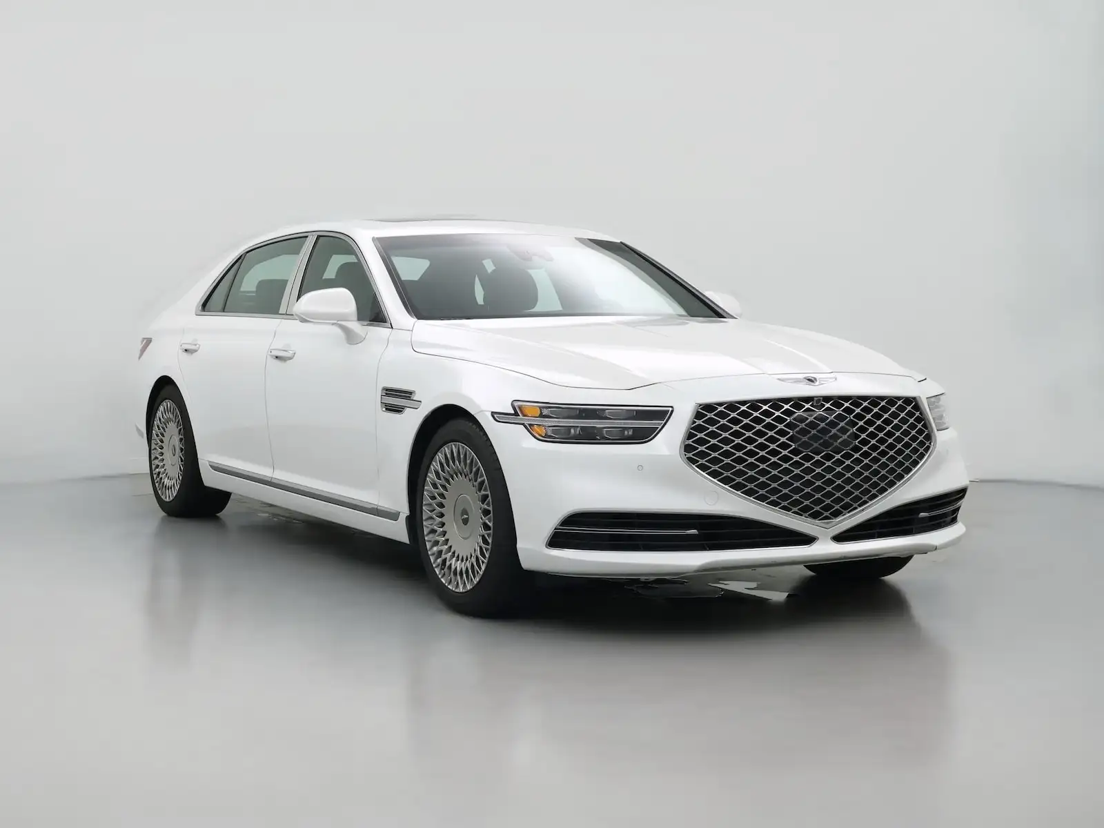 2020 Genesis G90 5.0 Ultimate's photo