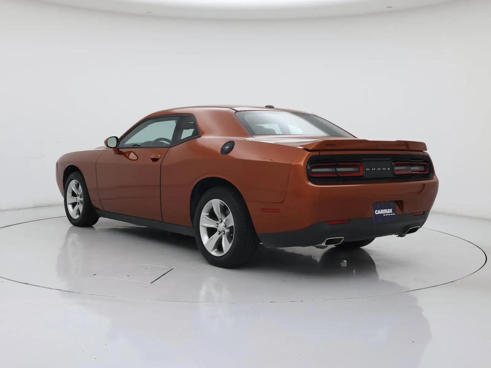2021 Dodge Challenger SXT Auto photo 3