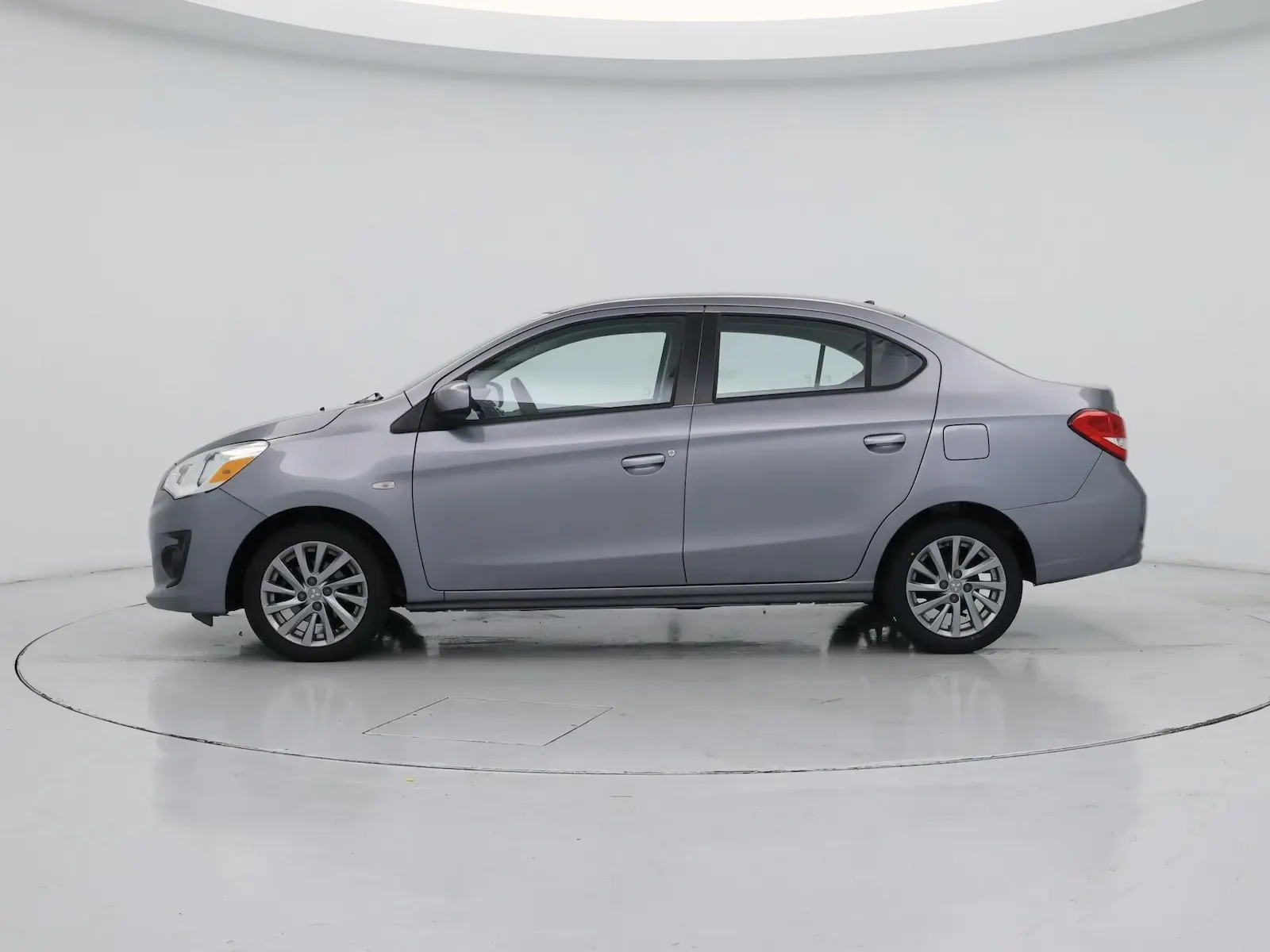 2019 Mitsubishi Mirage ES CVT photo 4