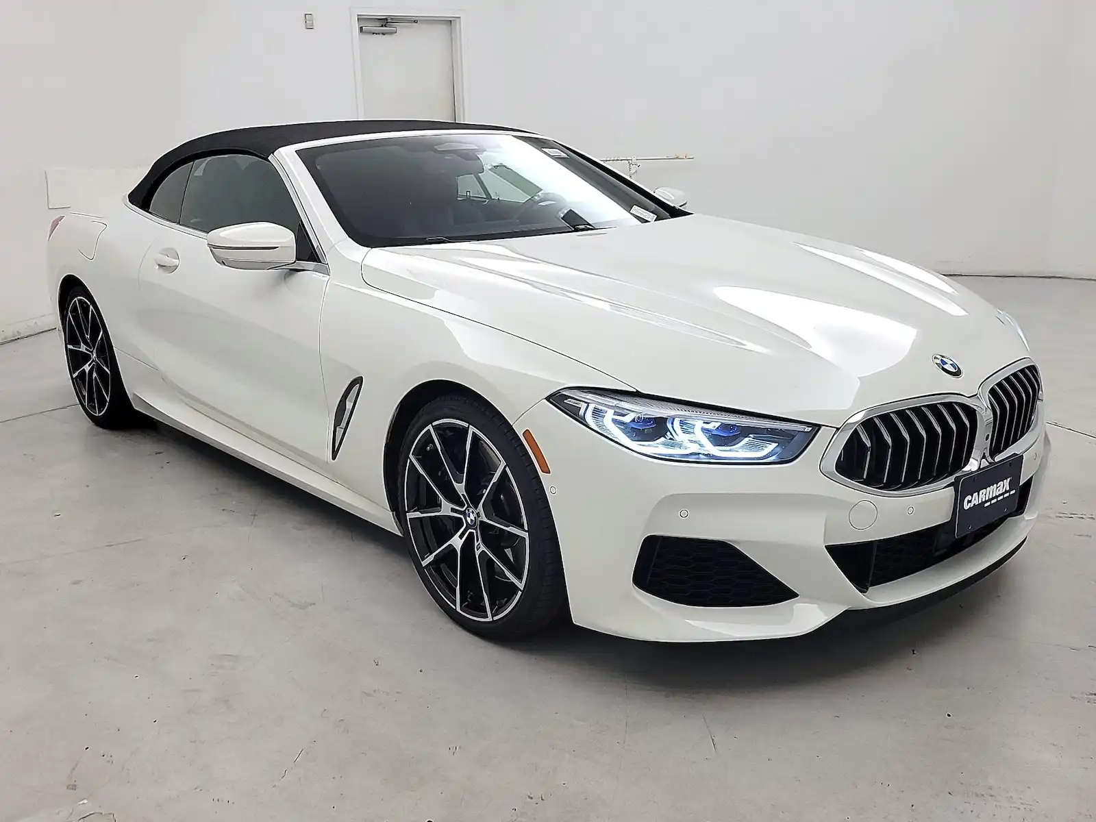 2019 BMW 8 Series M850i xDrive Convertible's photo