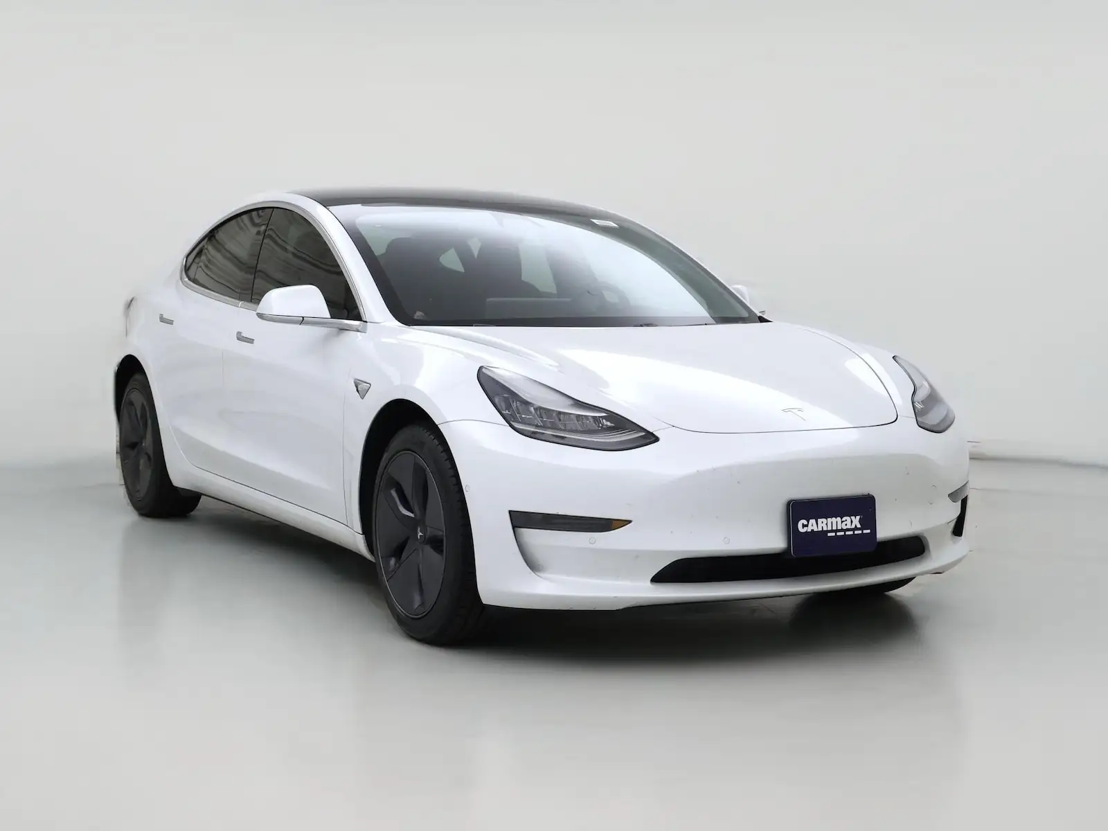 2020 Tesla Model 3 Standard Range Plus photo 1